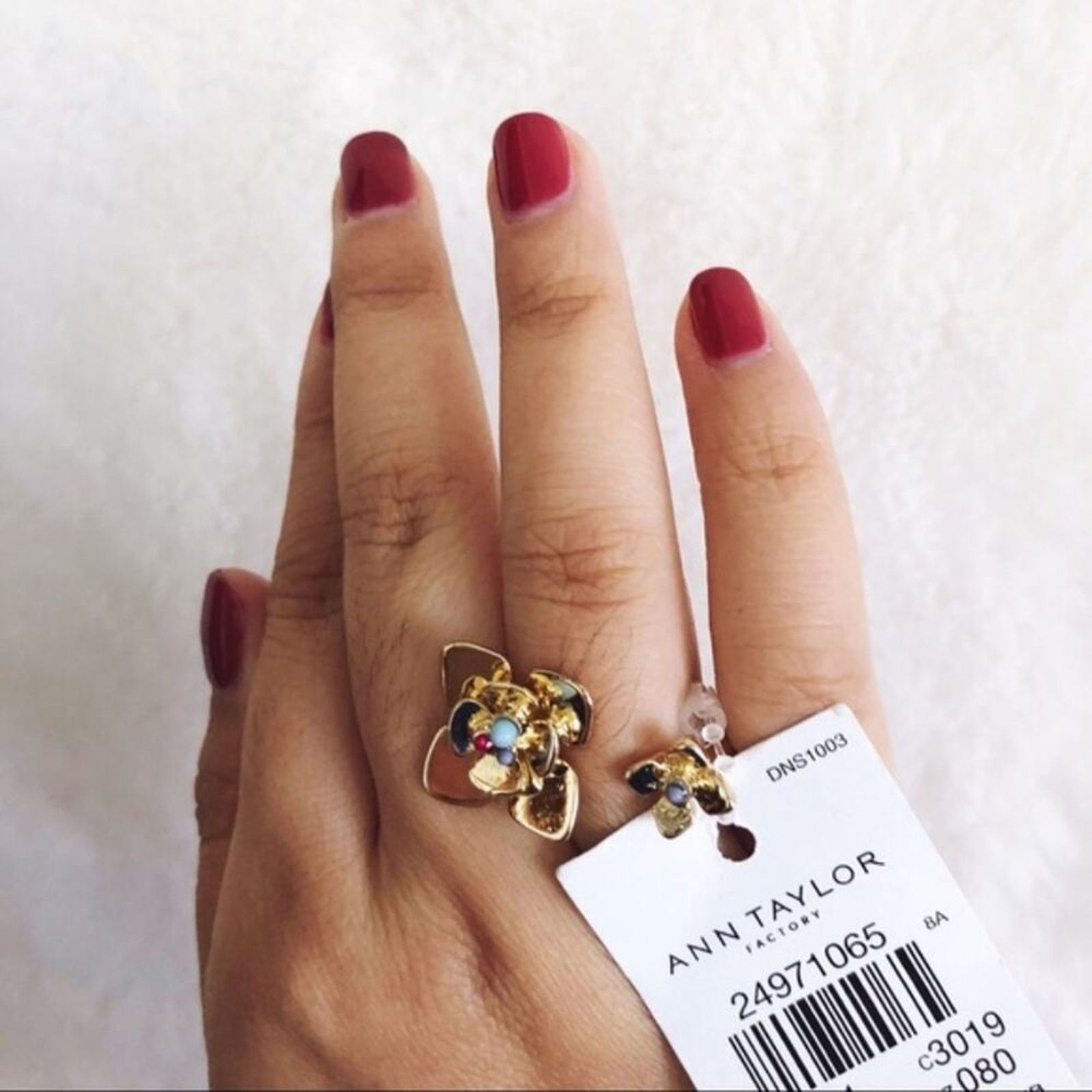 Ann Taylor Ann Taylor Gold Flower Open Circle Wrap Ring Size ONE SIZE - 7 Thumbnail