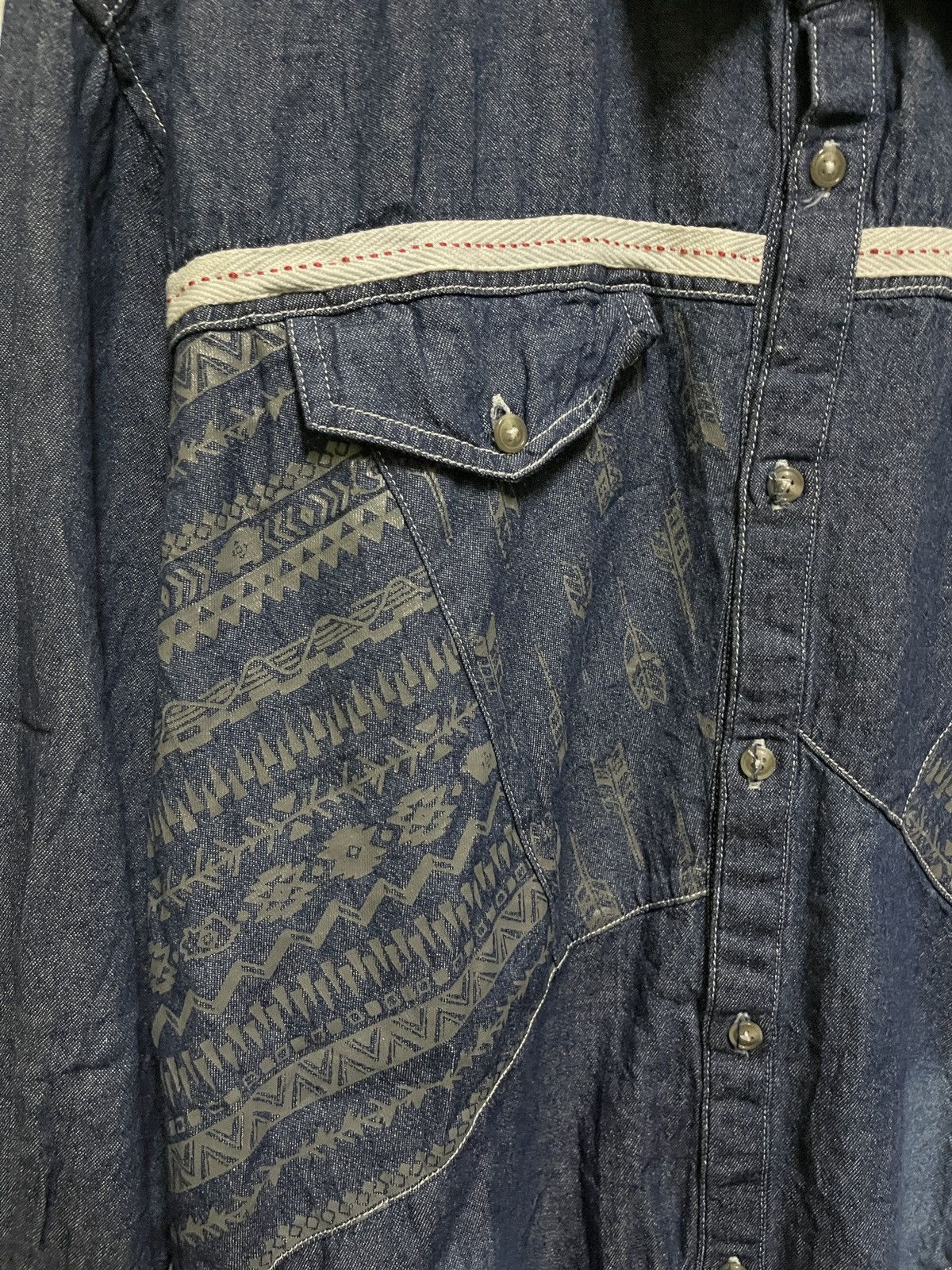 Japanese Brand Drug Stores Denim Shirt Hybrid Printed Size US XL / EU 56 / 4 - 7 Thumbnail