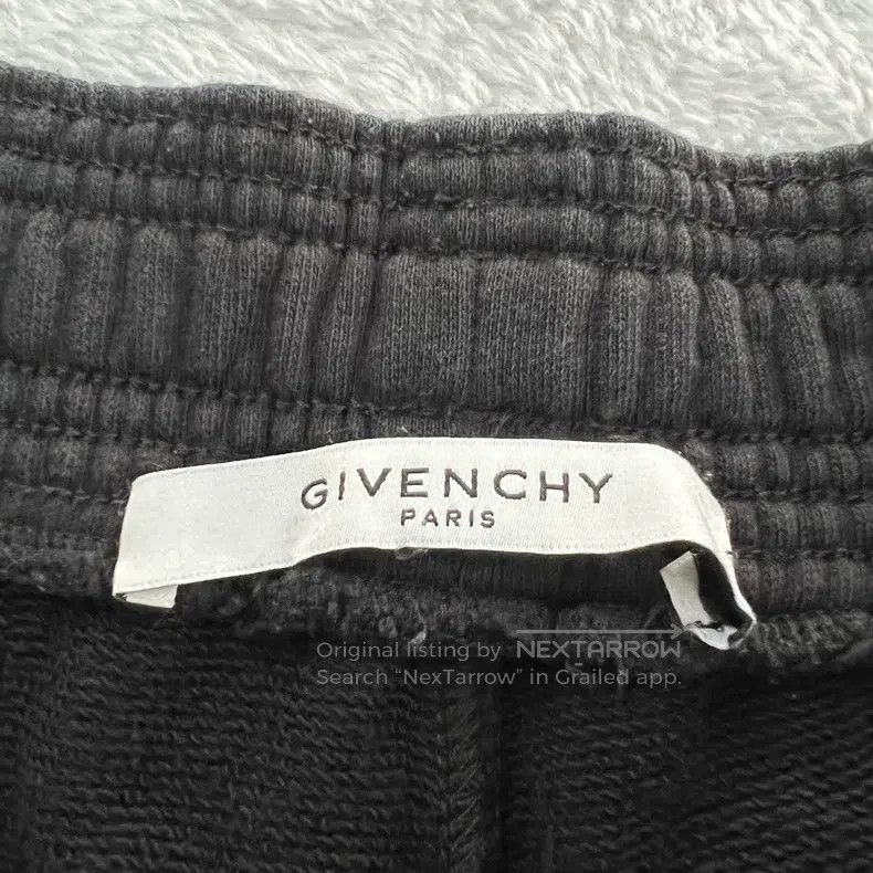 Givenchy Givenchy SizeS Black Logo Printed Shorts (Size S) Size US 29 - 3 Thumbnail