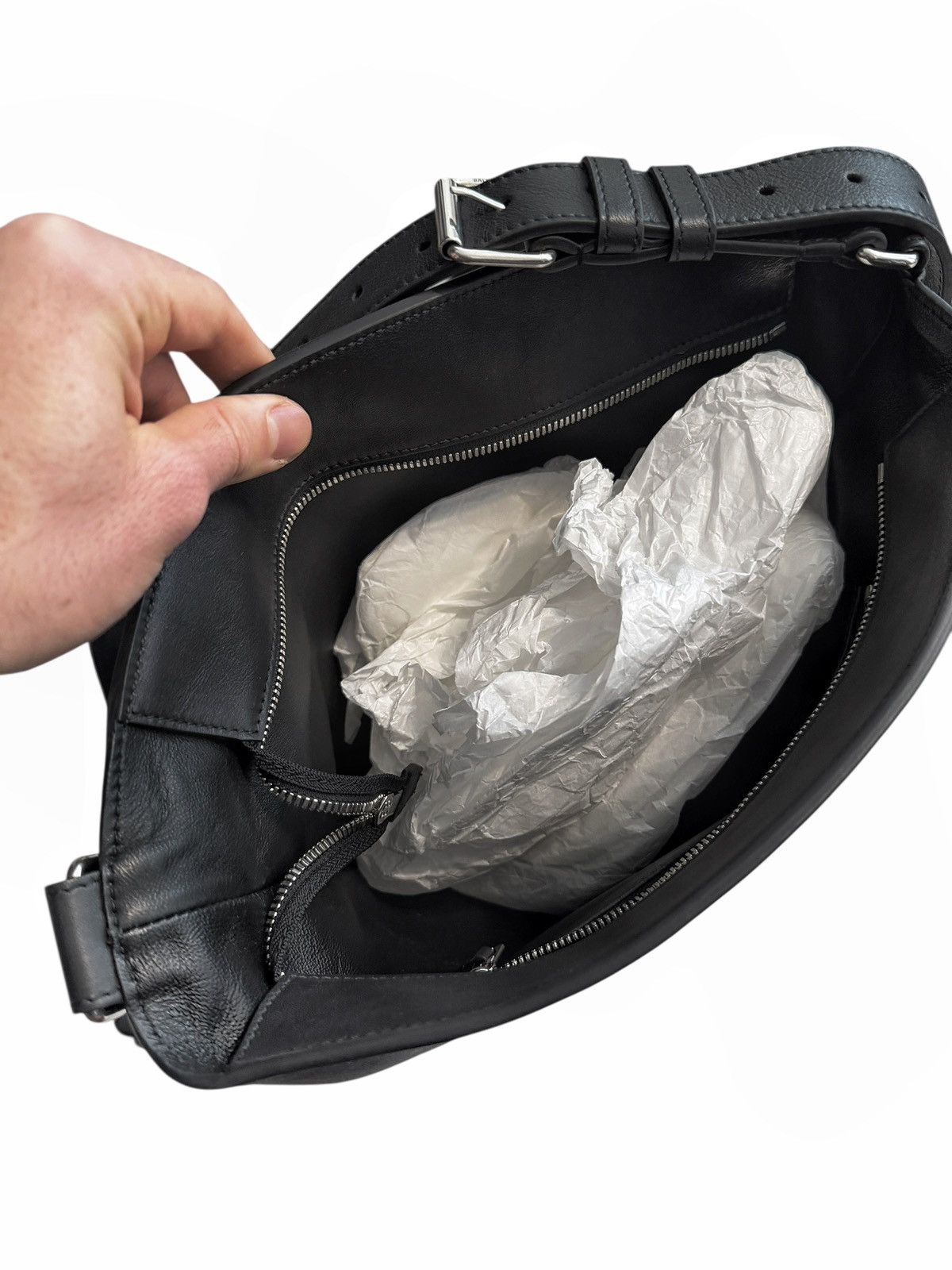 Balenciaga RARE 2024 Rodeo Boot Bag Size ONE SIZE - 11 Thumbnail