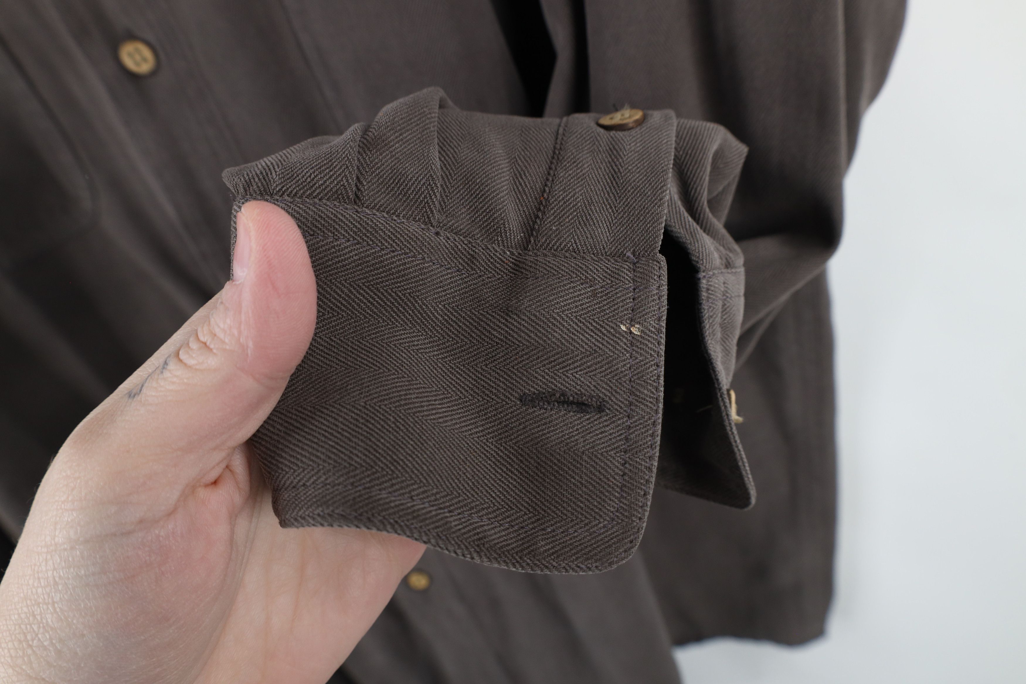 Vintage Vintage 90s Streetwear Herringbone Collared Button Shirt Size US L / EU 52-54 / 3 - 9 Thumbnail
