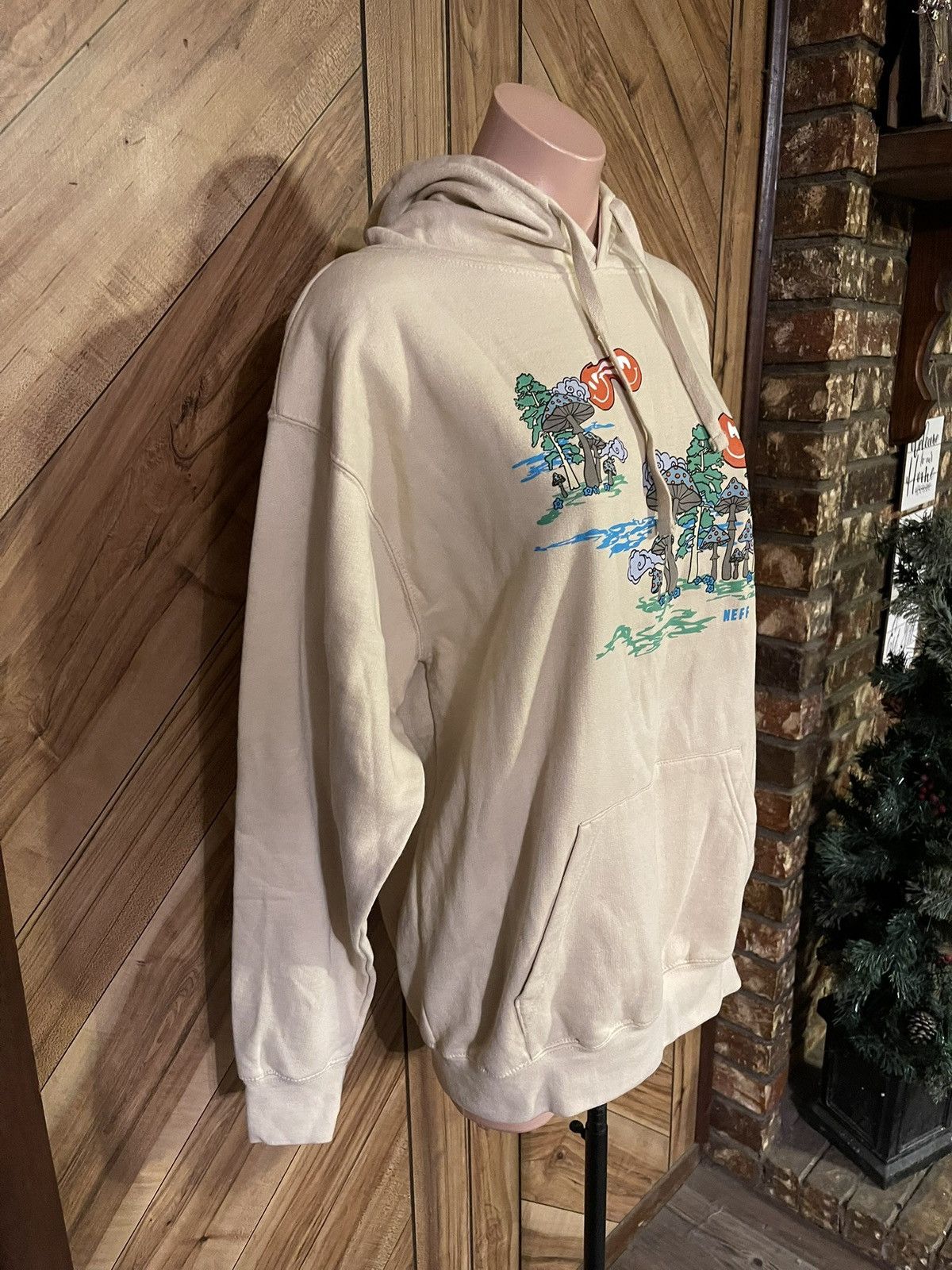 NEFF Neff Men's Large Retro Mushroom Graphic Hoodie Pullover Size US L / EU 52-54 / 3 - 3 Thumbnail