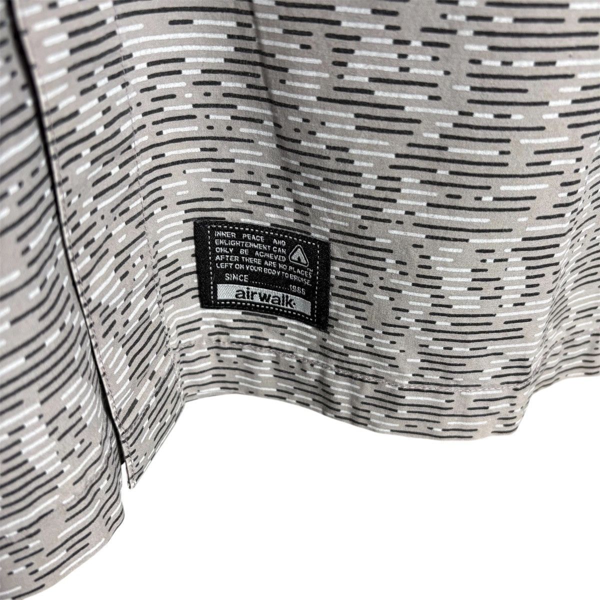 Airwalk Vintage Airwalk Skate Camo Striped Shirt Supreme Baker Krew Size US L / EU 52-54 / 3 - 4 Thumbnail
