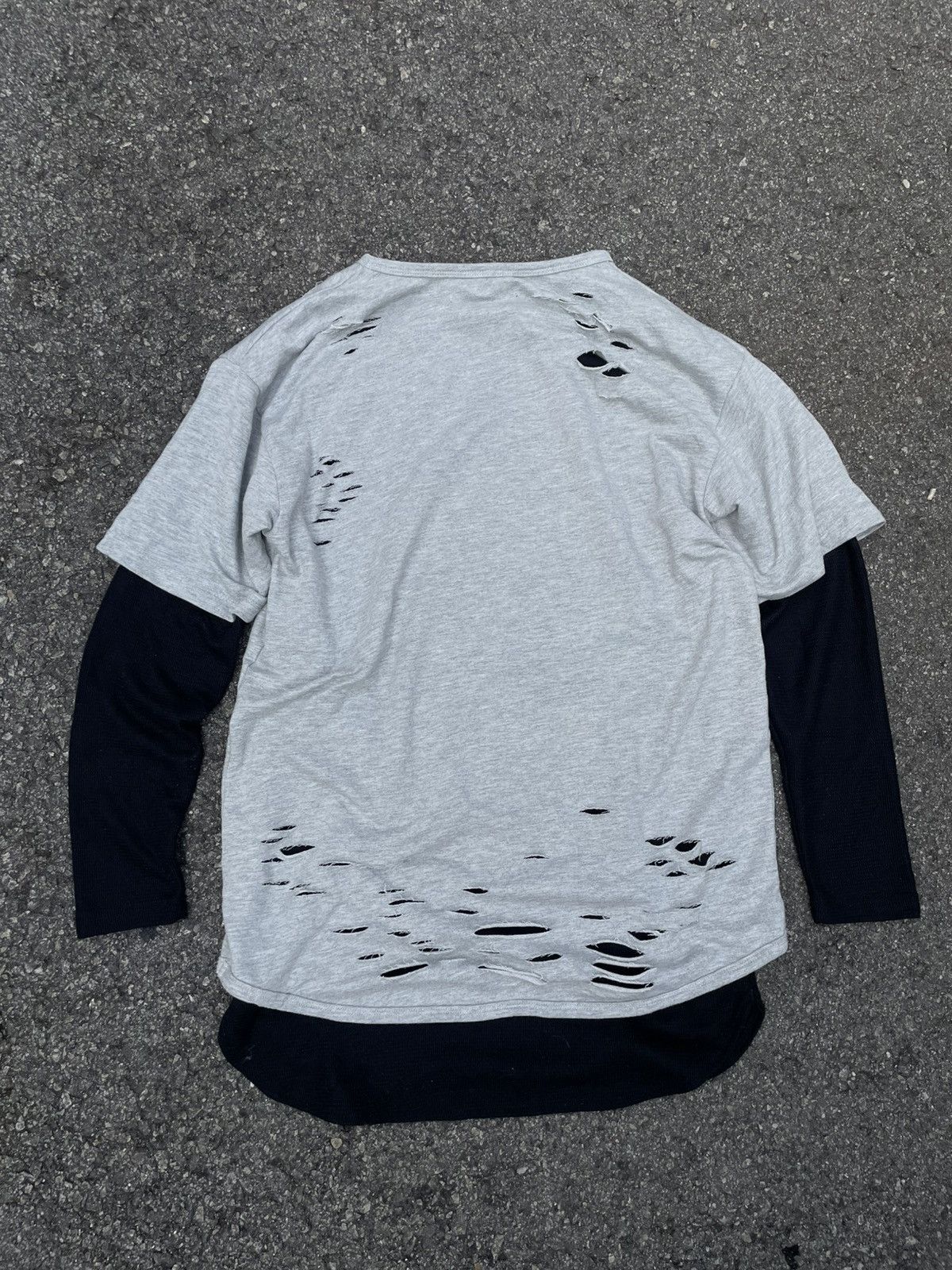 Japanese Brand Distressed Ensemble Long Sleeve T-Shirt Size US M / EU 48-50 / 2 - 6 Thumbnail