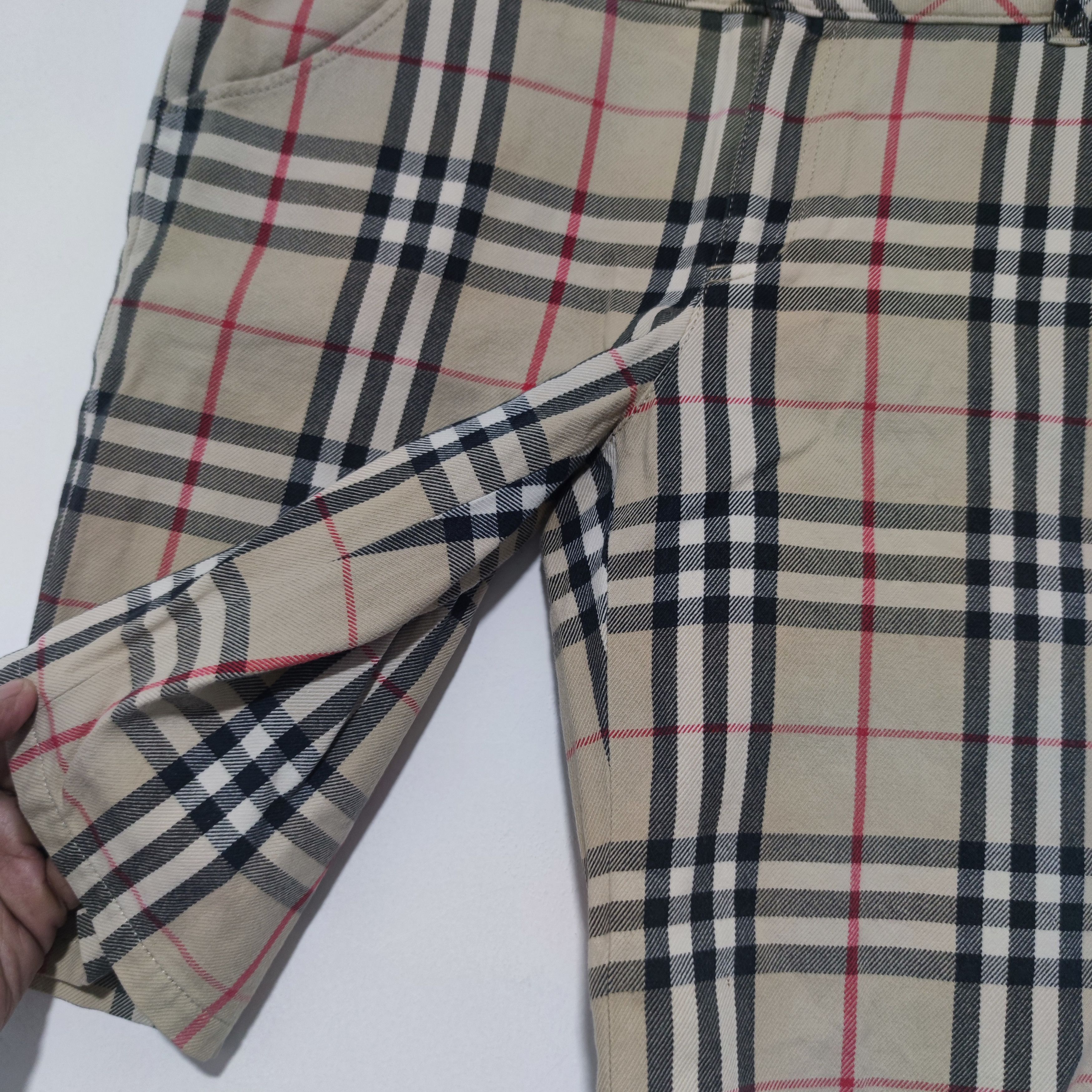Burberry Vintage Burberry Short Pants Size US 26 / EU 42 - 4 Thumbnail