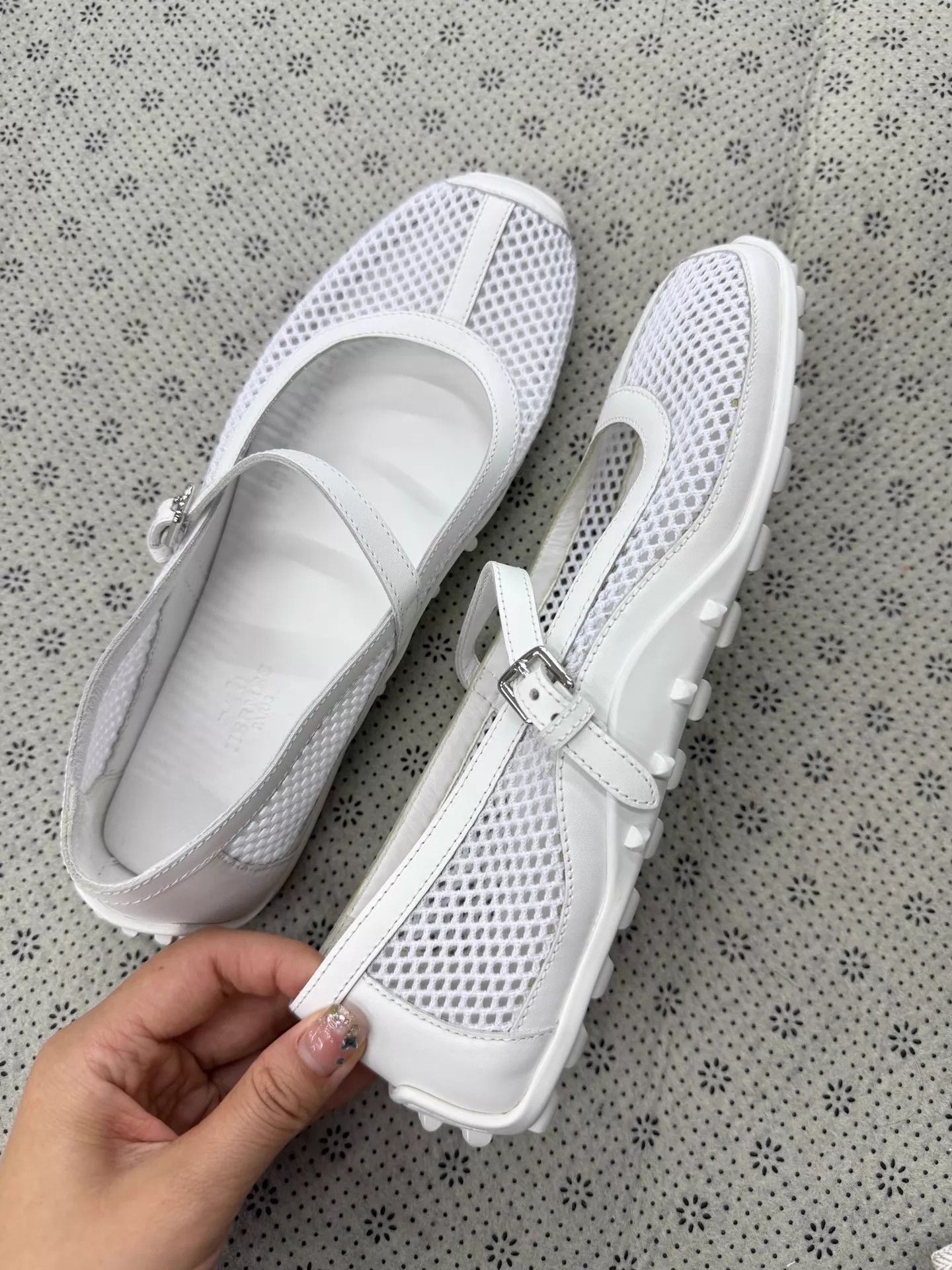 Hermes Hermes White Cutout Ballet Flats Size 38 New Size US 7.5 / IT 37.5 - 1 Thumbnail