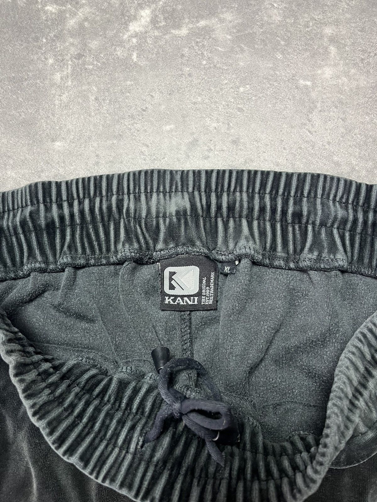 Karl Kani Karl Kani Faces Velour Vintage Baggy Sweatpants XL Size US 38 / EU 54 - 8 Thumbnail