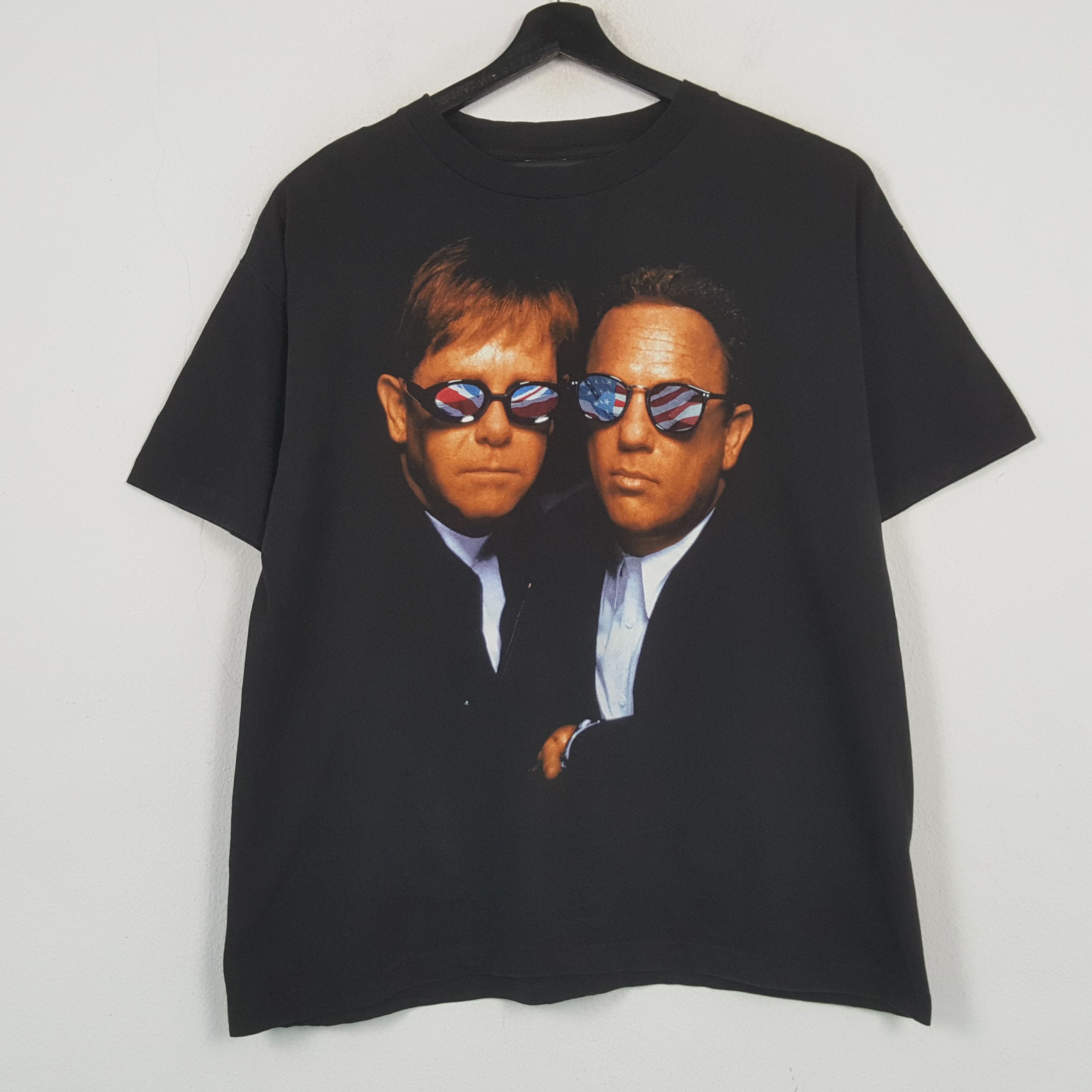 Band Tees Billy Joey Eliton John Singer Music Vintage Tour Tshirt 31 Size US XL / EU 56 / 4 - 1 Thumbnail