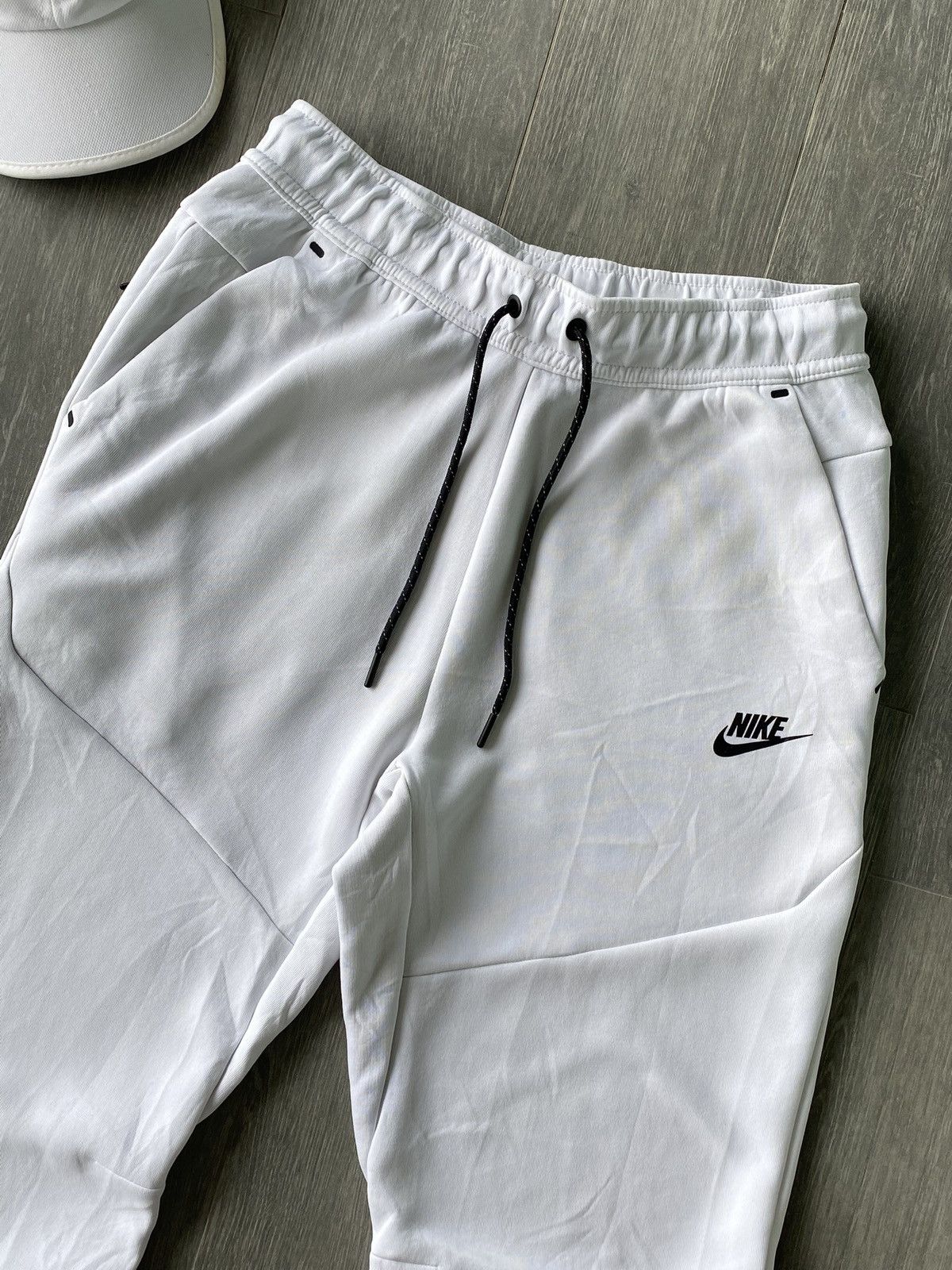 Nike White Nike Tech Fleece Joggers Size US 30 / EU 46 - 2 Thumbnail