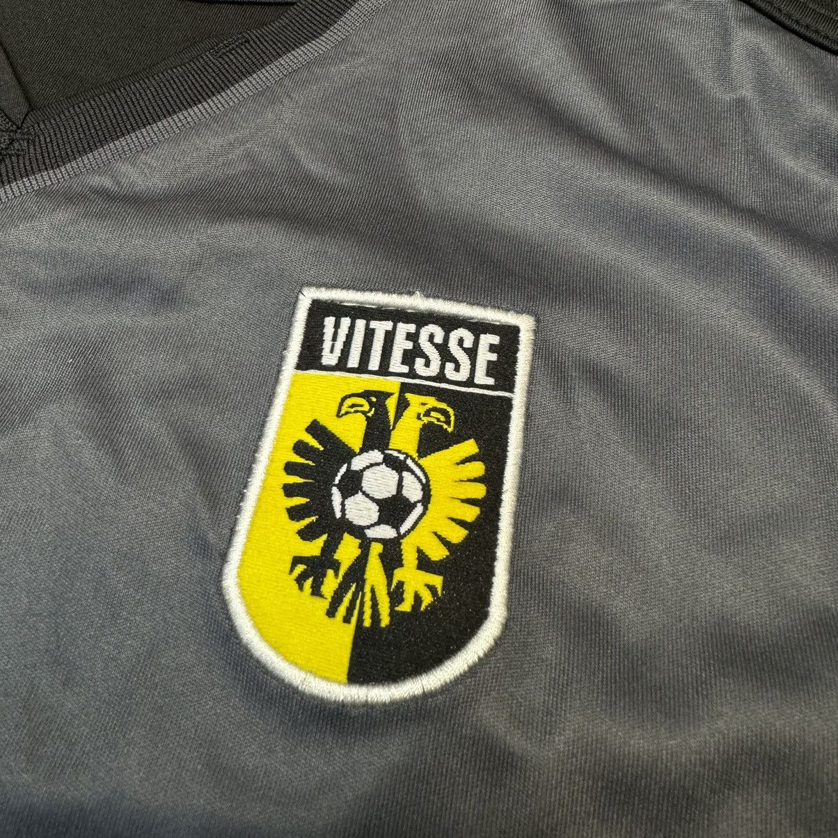 Macron Vitesse 15/16 goalkeeper gk shirt Size US XS / EU 42 / 0 - 4 Thumbnail