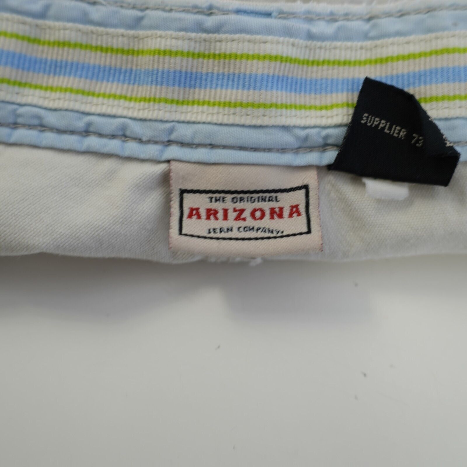 Arizona Jean Co. Arizona Jean Company Cream Short Shorts Size 9 Mid RIse 32/4 Size 32" / US 10 / IT 46 - 5 Thumbnail