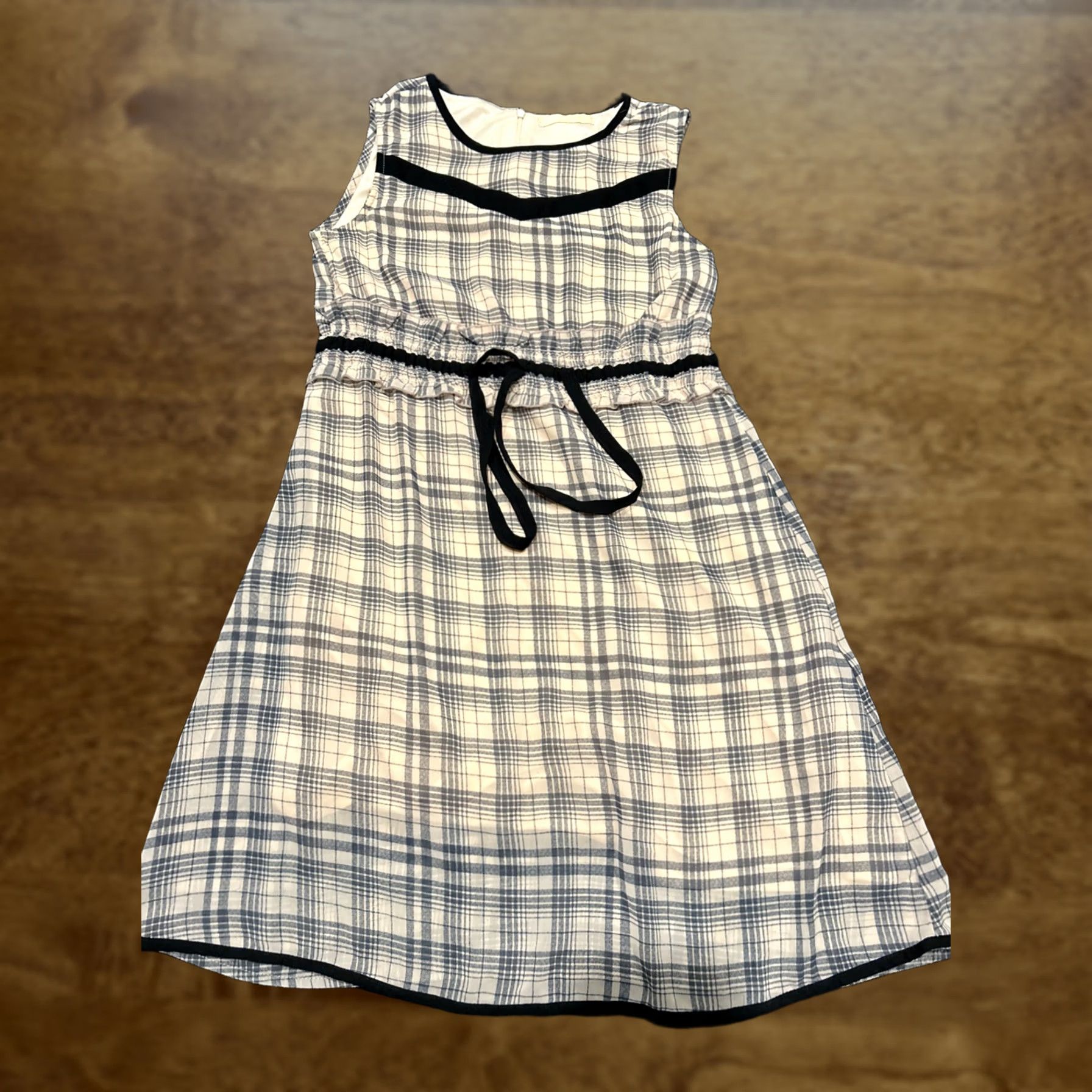 Vintage Item Specifications: Closure: Buckle Size S / US 4 / IT 40 - 1 Thumbnail