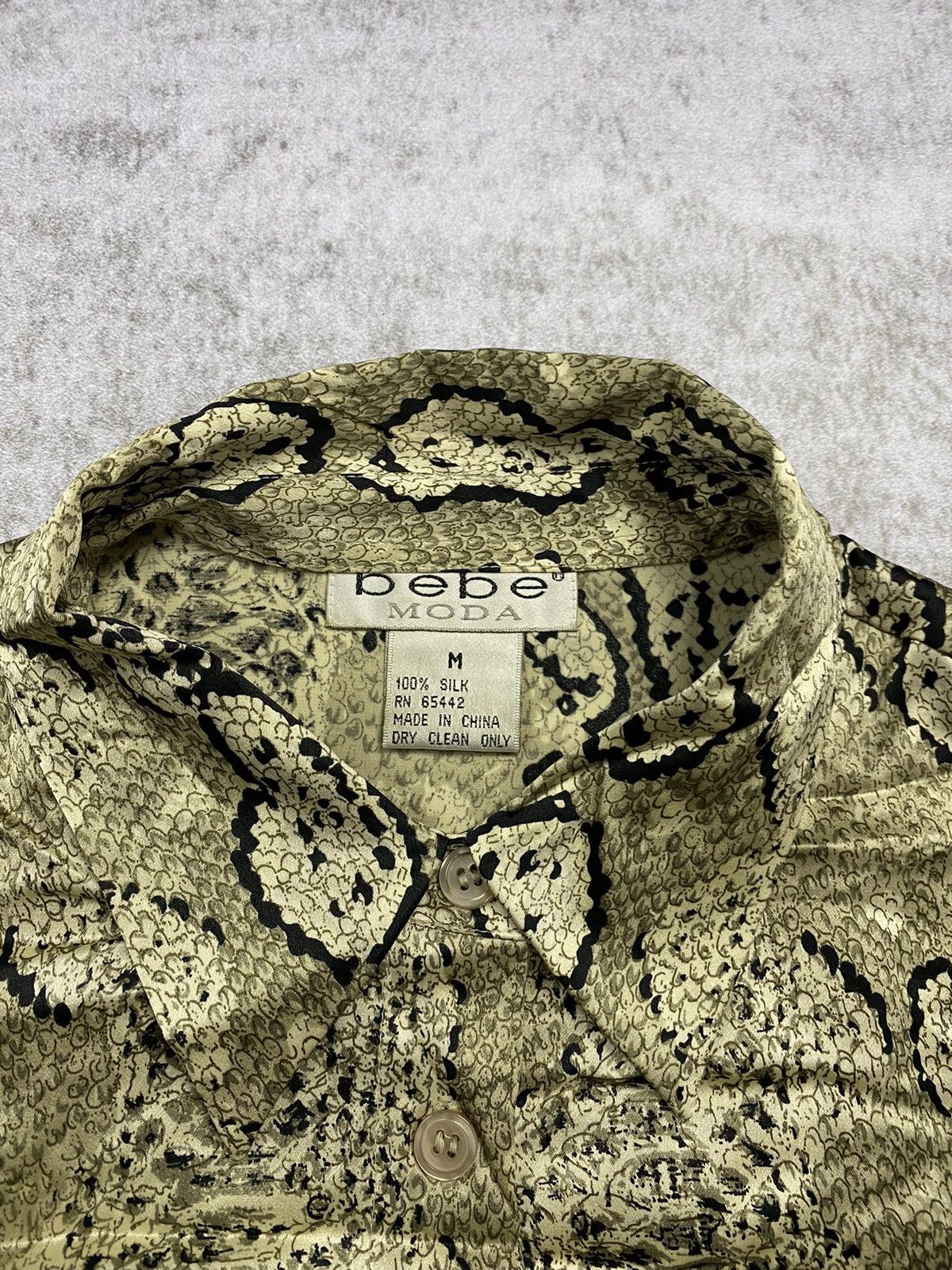 Japanese Brand 2000s slik bebe snakeskin shirt Size US M / EU 48-50 / 2 - 3 Thumbnail