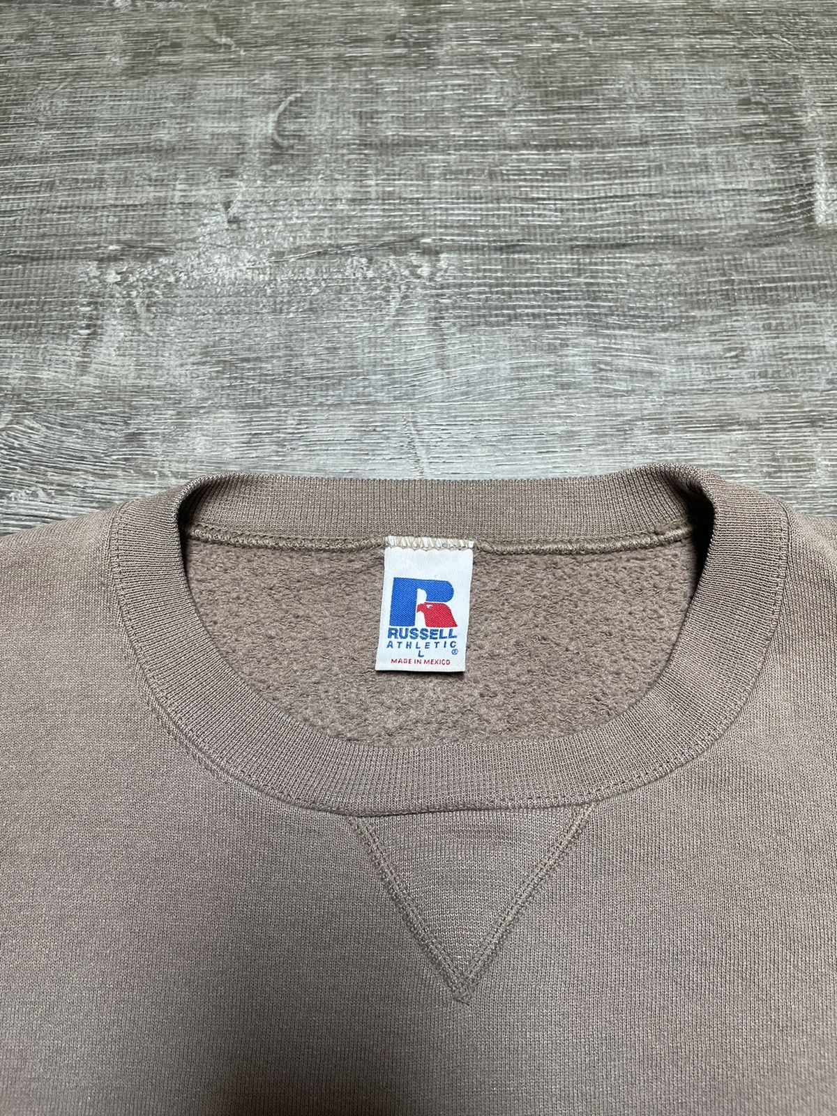 Russell Athletic × Vintage Vintage Russell Athletic Brown Sweatshirt Size US L / EU 52-54 / 3 - 4 Thumbnail