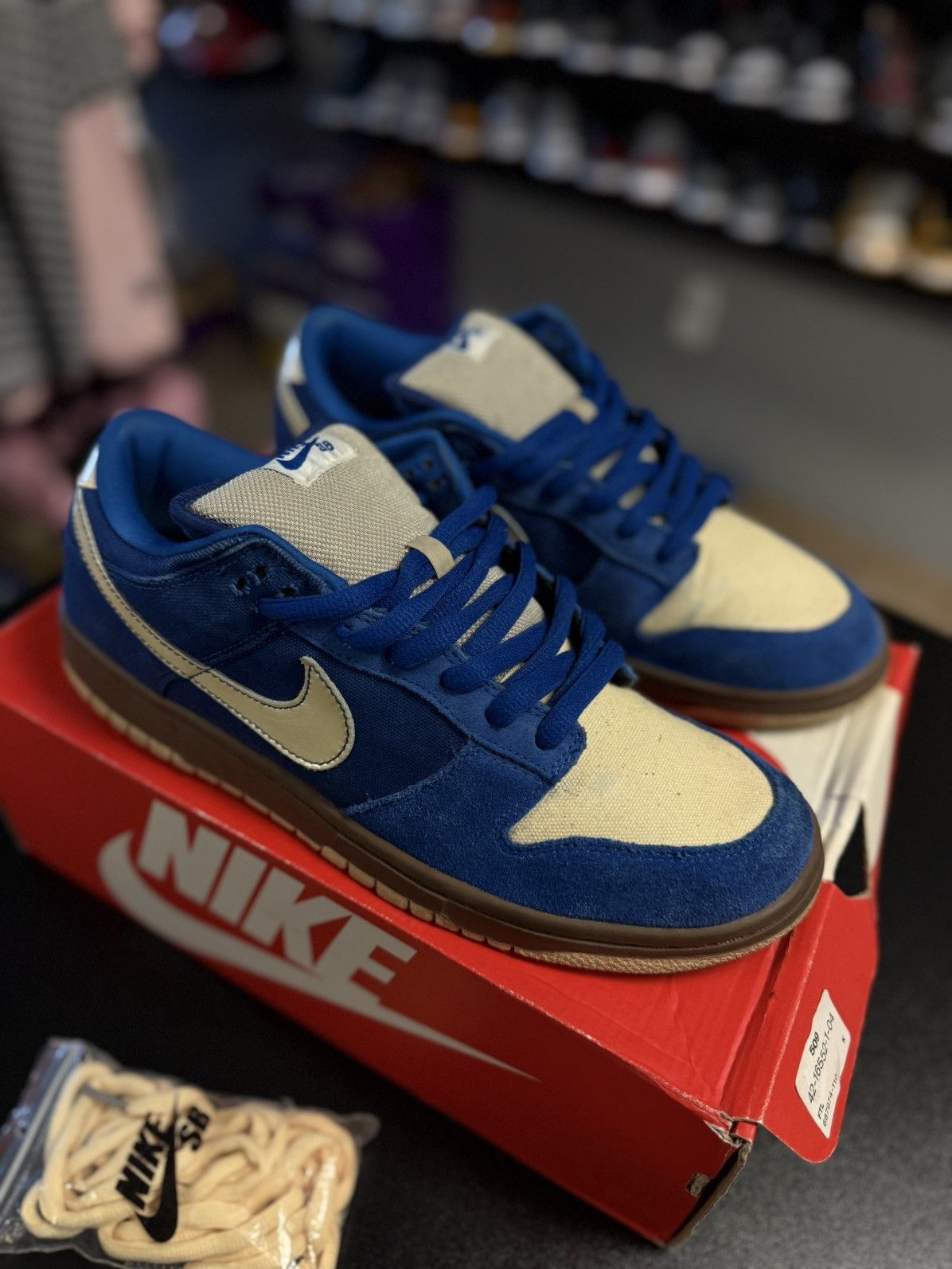 Nike Size 11 - Nike Dunk Pro SB Low Gold Rail 2008 RARE Size US 11 / EU 44 - 4 Thumbnail