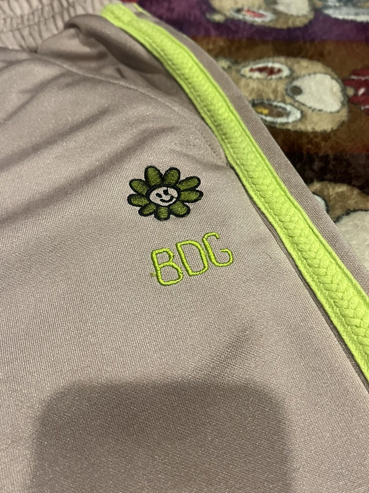 Bdg BDG sweats Size US 31 - 2 Thumbnail