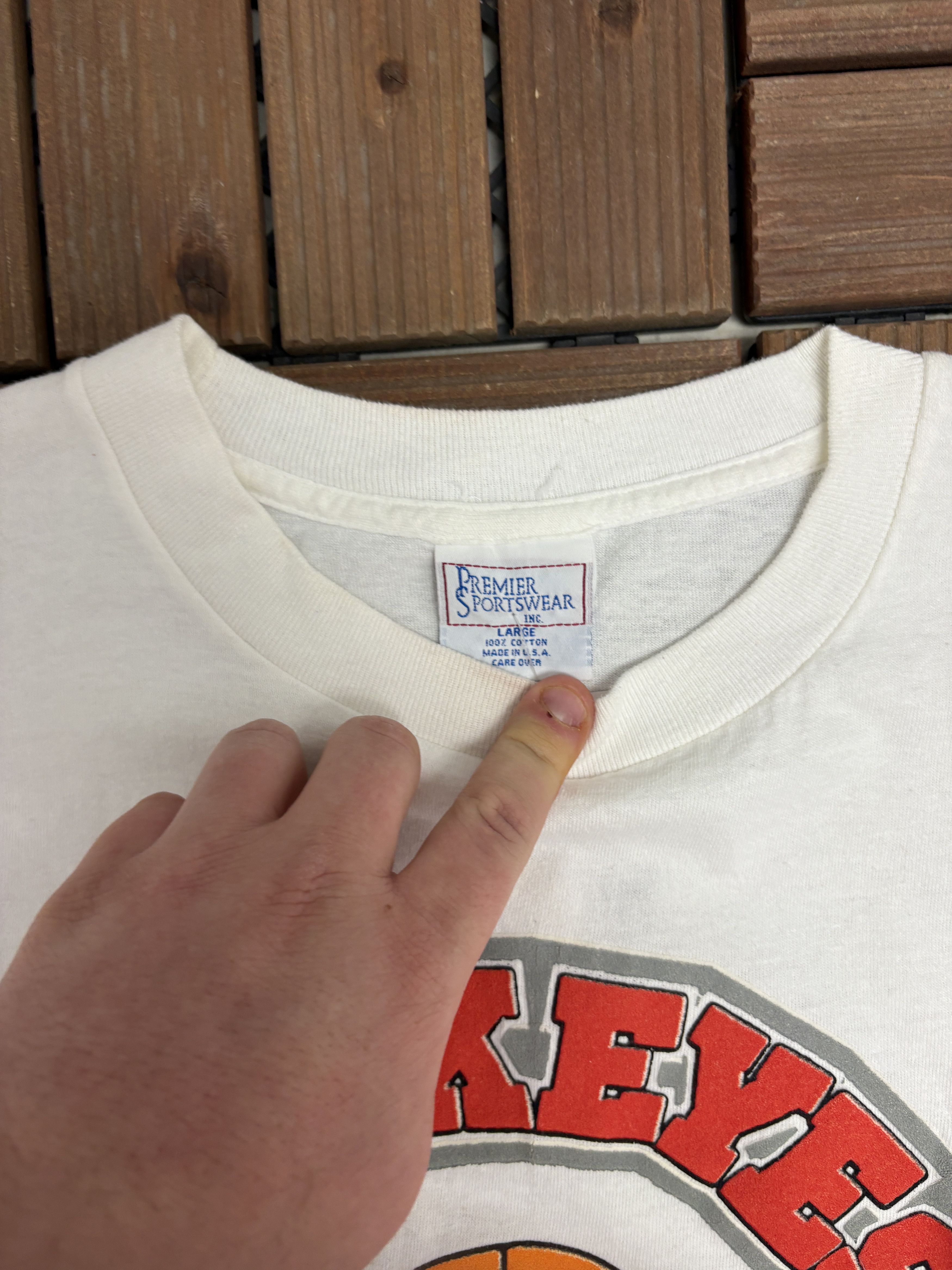 Vintage Buckeyes Airborne Division Vintage White T-Shirt Tee Size US L / EU 52-54 / 3 - 5 Thumbnail