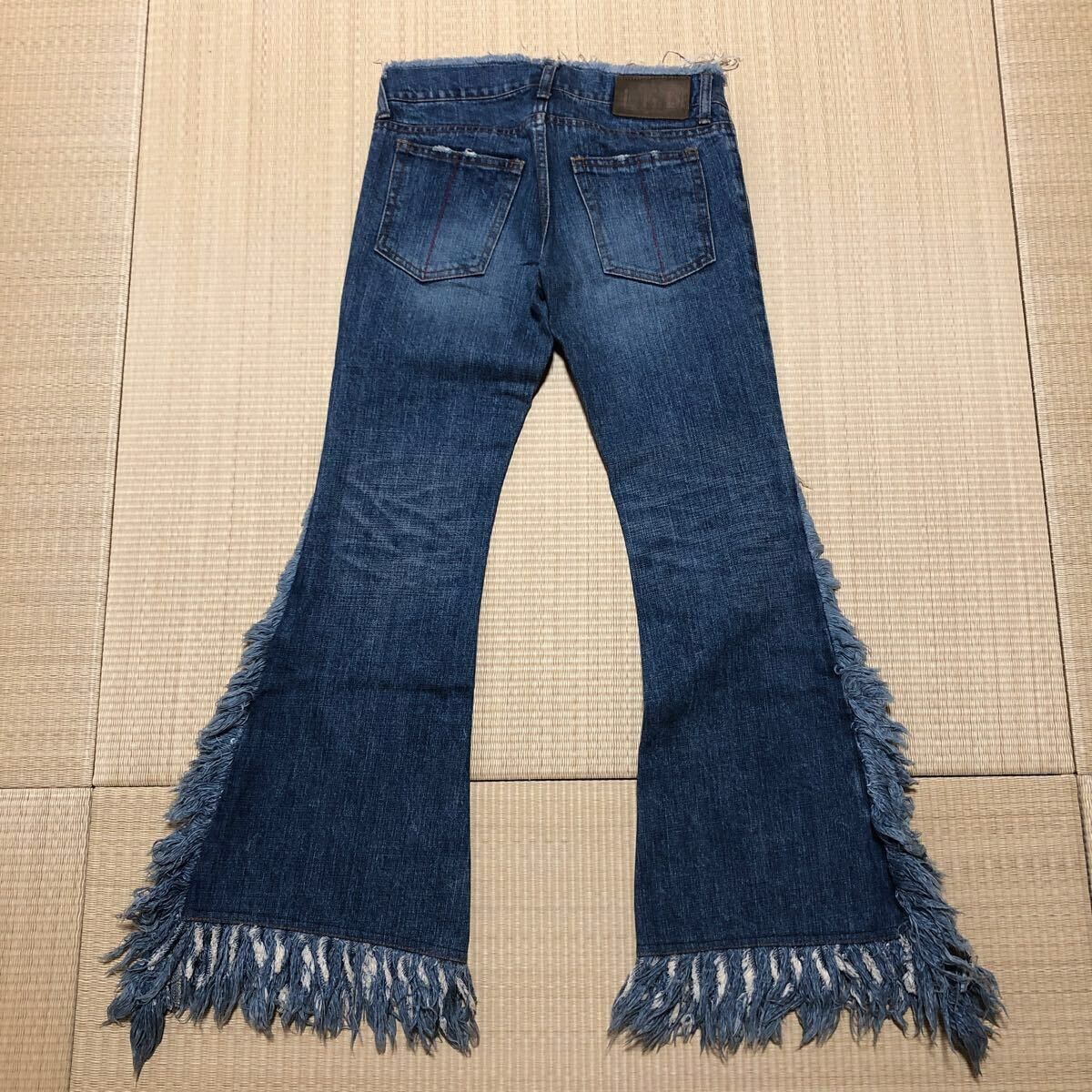 Le Grande Bleu (L.G.B.) LGB Black Crow Fringe Flare Jeans Size 25" / US 0 / IT 36 - 2 Thumbnail