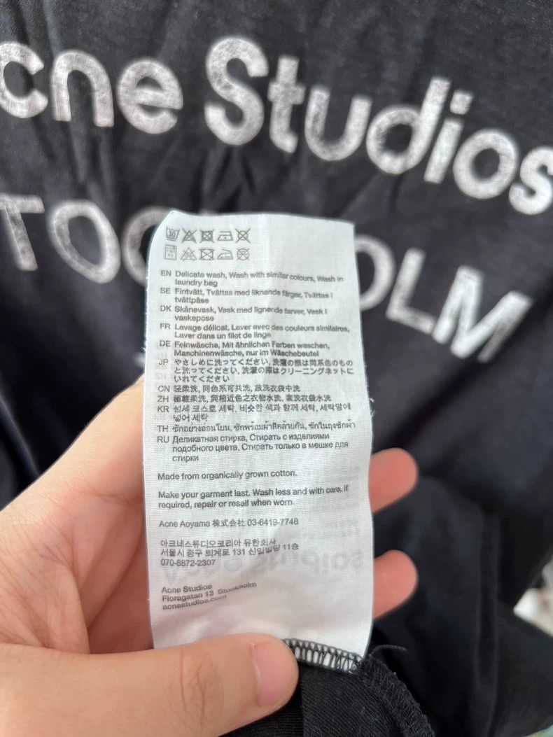Acne Studios Acne Studios Black lettered short-sleeved shirt Size S / US 4 / IT 40 - 7 Thumbnail