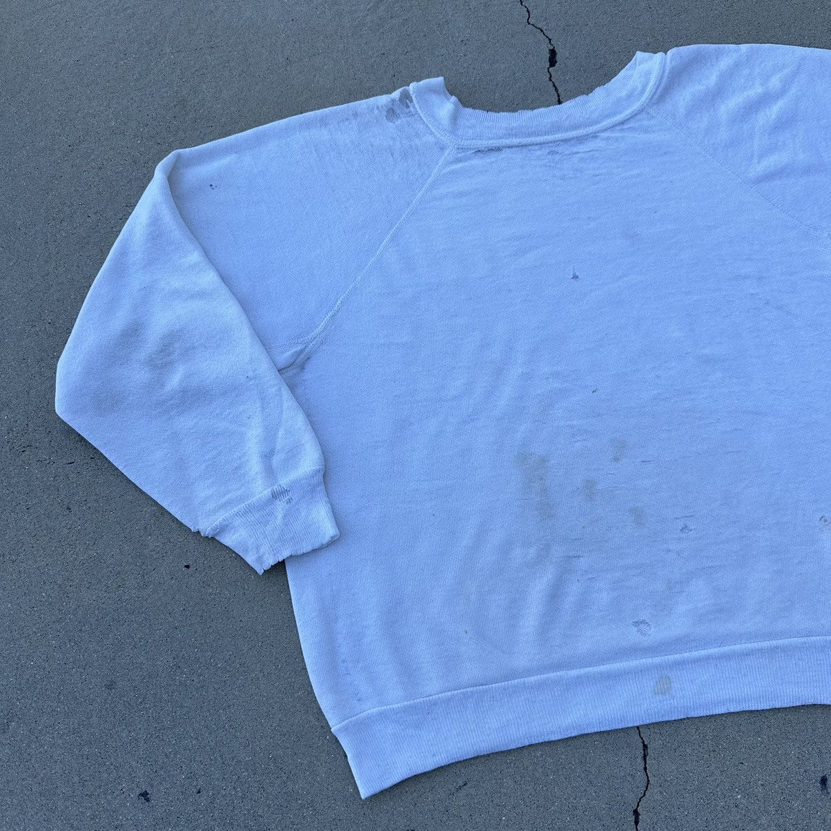 Vintage 70s Thrashed & Thin White Raglan Crewneck Size US M / EU 48-50 / 2 - 4 Thumbnail