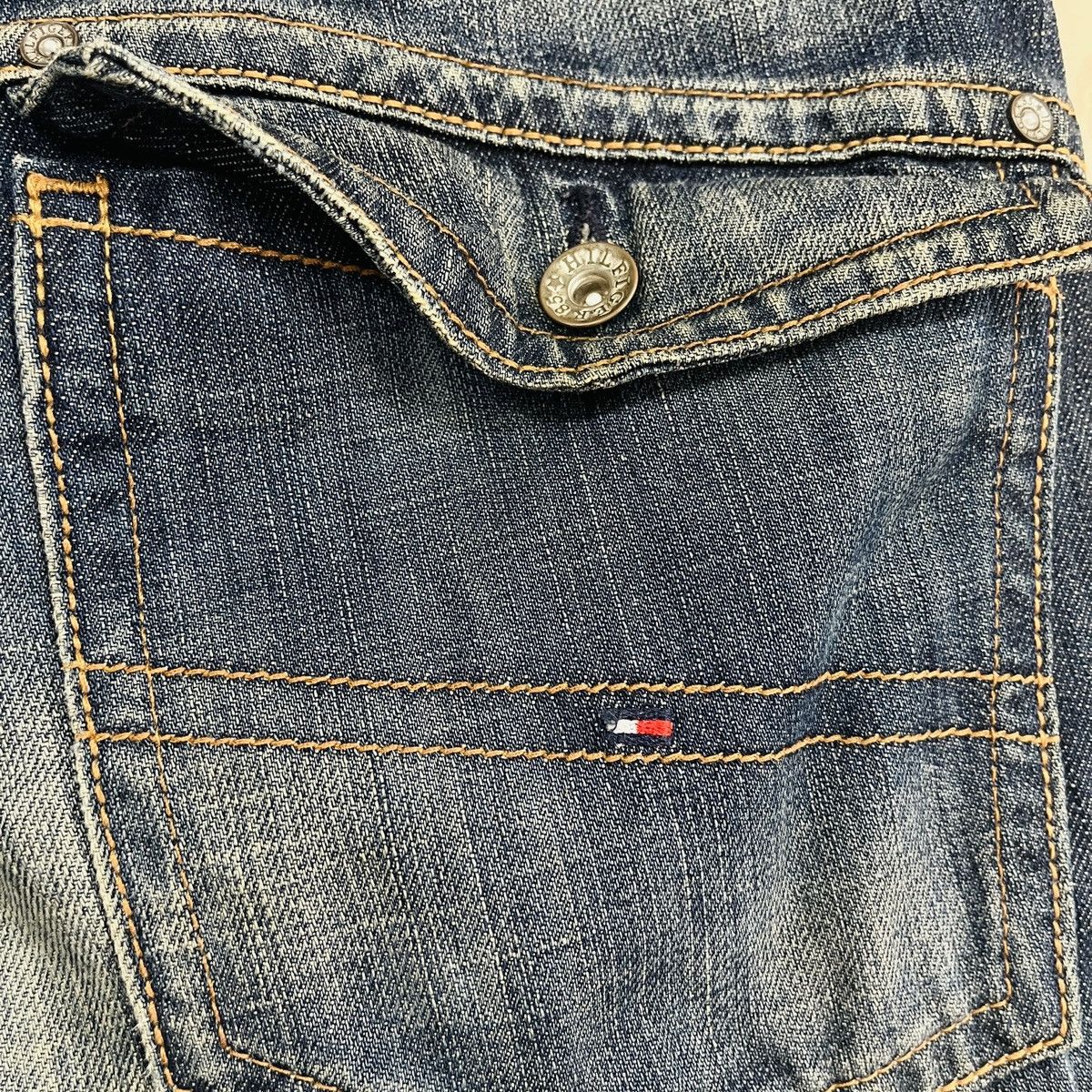 Tommy Hilfiger × Vintage Vintage Tommy Hilfiger Cambridge Regular Fit Jeans Size US 33 - 12 Thumbnail