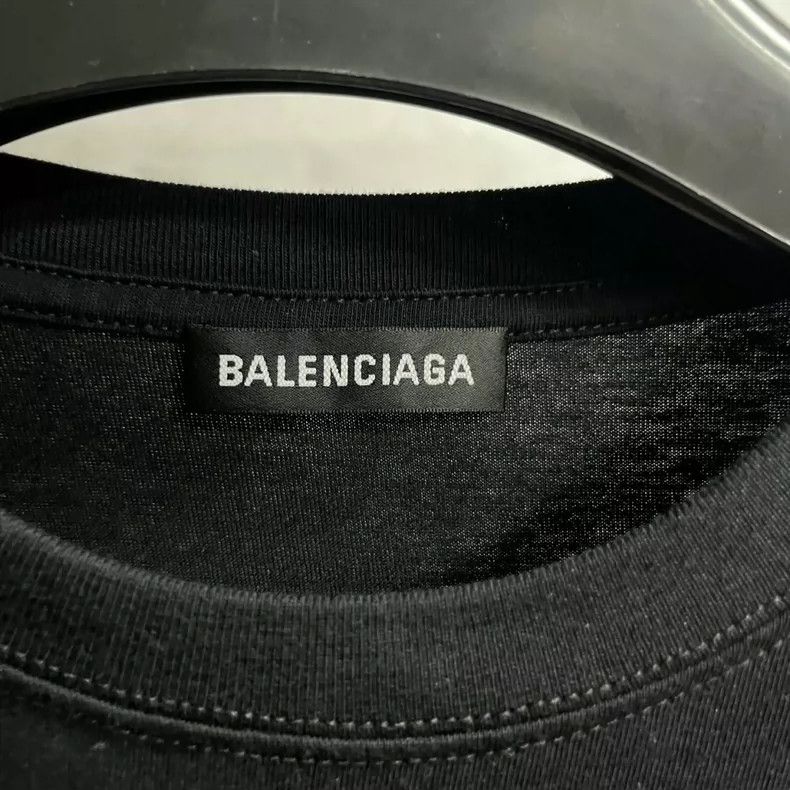 Balenciaga Balenciaga Black Coke Print Large Short Sleeve Drop Should Size US M / EU 48-50 / 2 - 3 Thumbnail