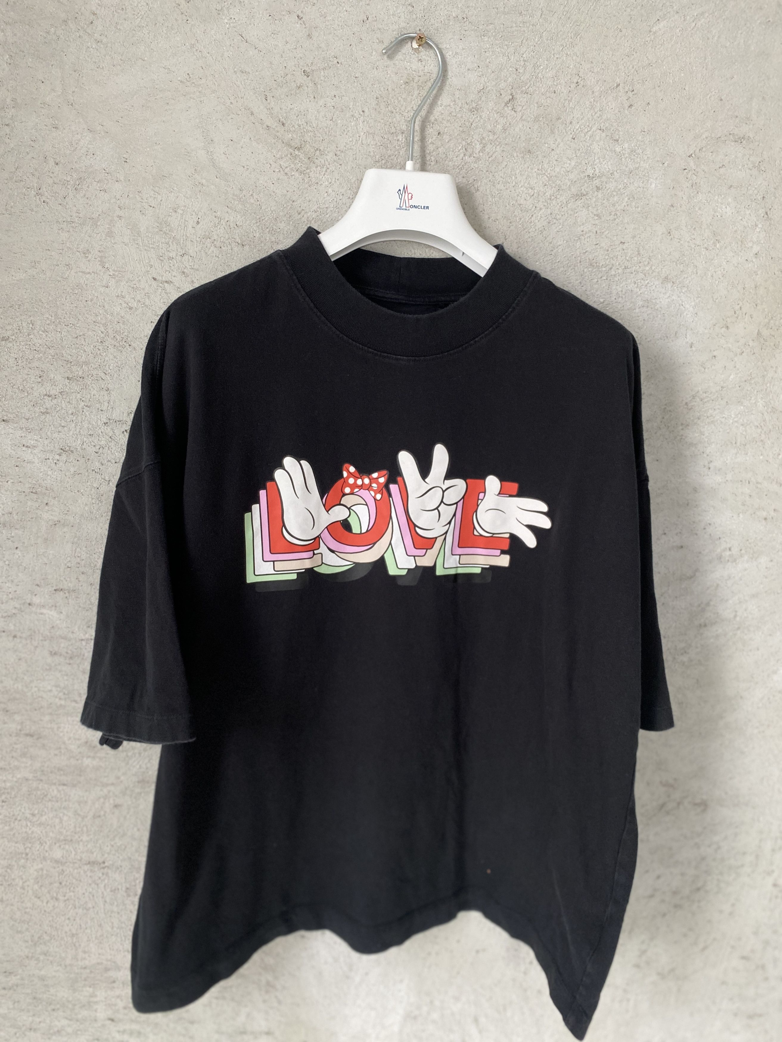 Uniqlo Uniqlo x Disney x Ambush Love t-shirt tee Size US M / EU 48-50 / 2 - 1 Thumbnail
