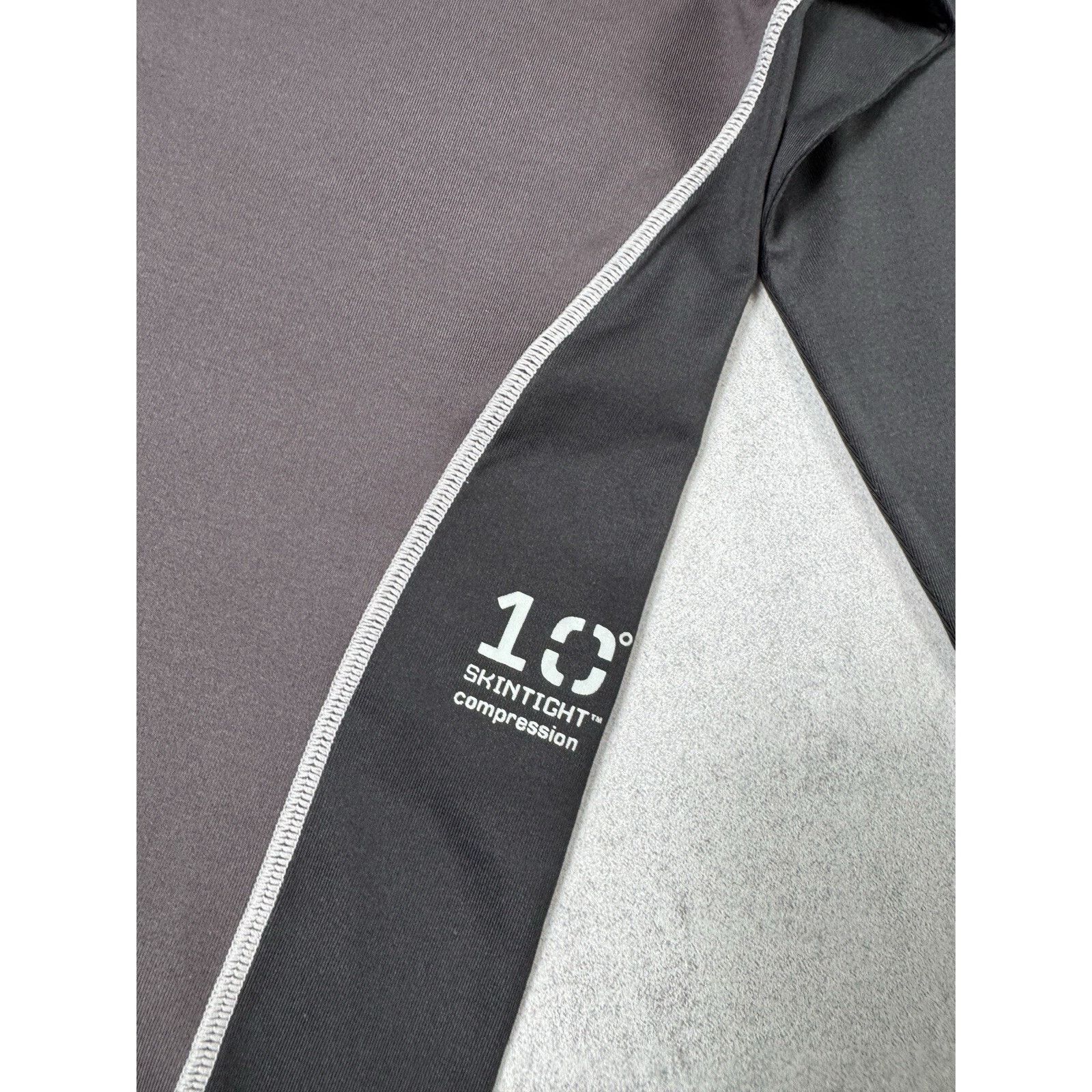 Galvin Green GALVIN GREEN SKINTIGHT COMPRESSION BLACK / GREY TOP Size US M / EU 48-50 / 2 - 8 Thumbnail