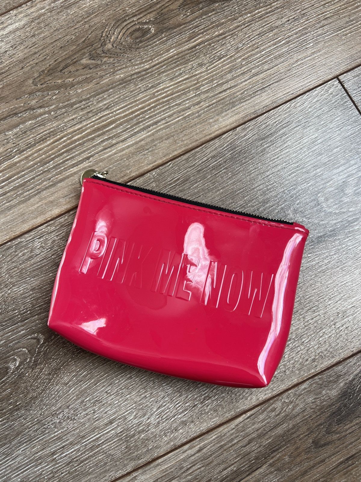 Vintage × Yves Saint Laurent Yves Saint Laurent Hot Red Makeup Bag With Zipper Size ONE SIZE - 1 Thumbnail
