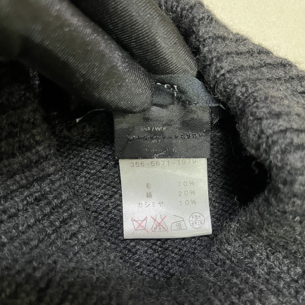 Gucci Vintage Gucci Knit Mockneck Longsleeve Shirt Size S / US 4 / IT 40 - 6 Thumbnail