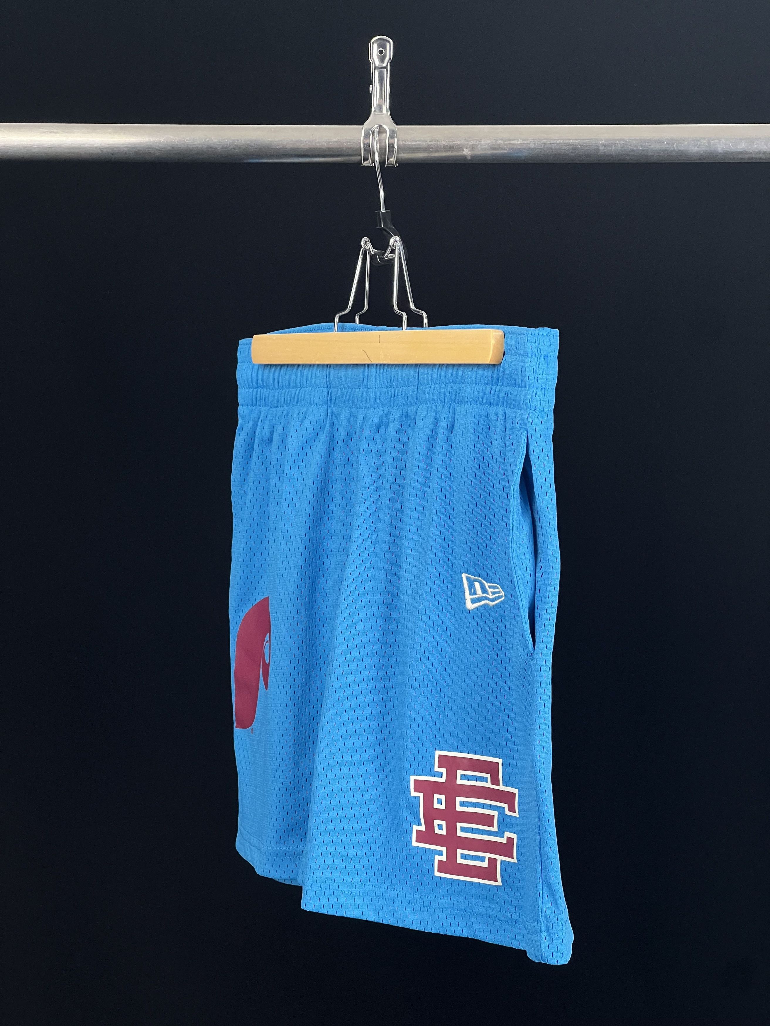 Eric Emanuel × New Era Brand New EE Basic Short Philadelphia Phillies Size M Size US 32 / EU 48 - 3 Thumbnail