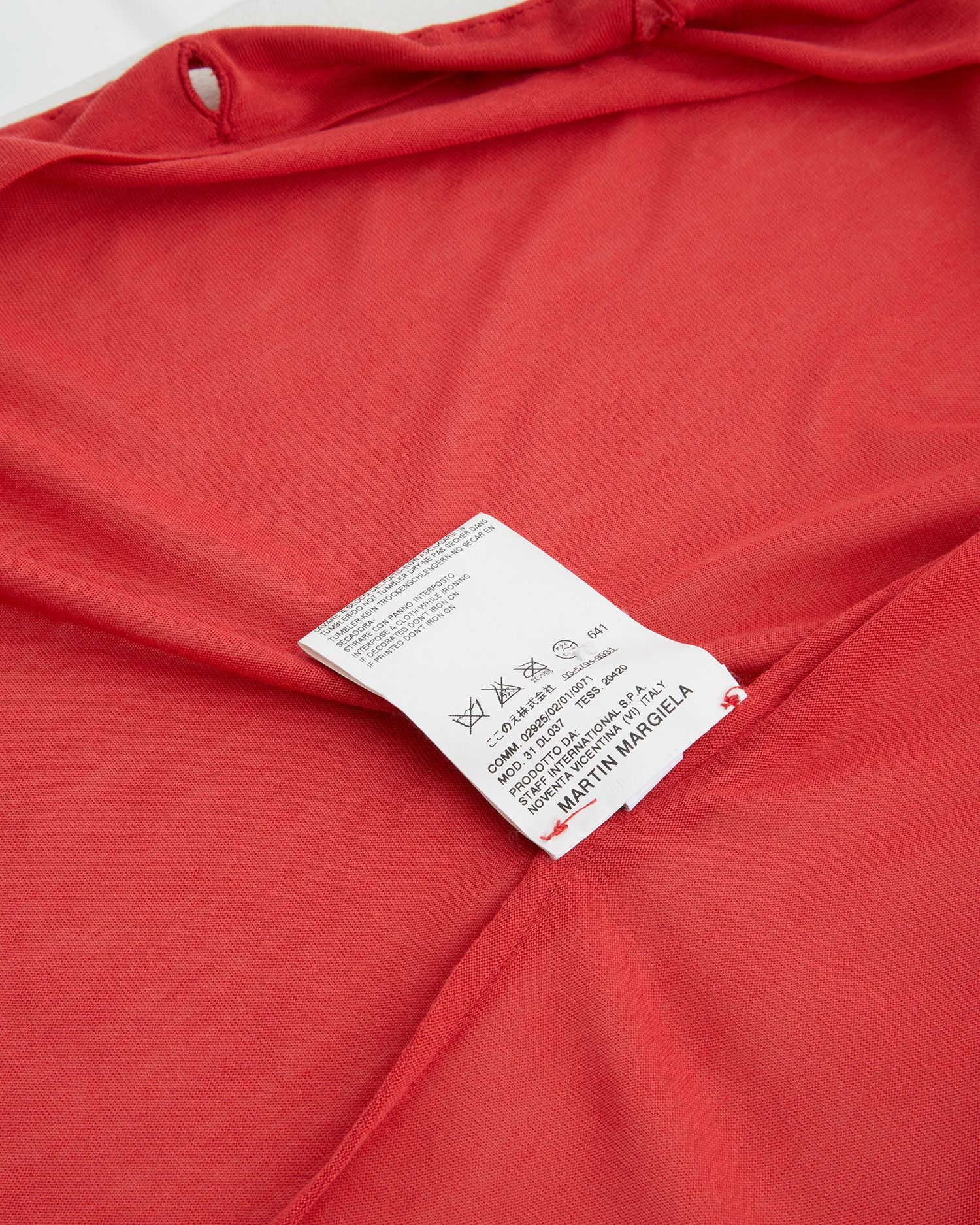 Maison Margiela Martin Margiela S/S 2001 Red Viscosa Shirt Size M / US 6-8 / IT 42-44 - 7 Thumbnail
