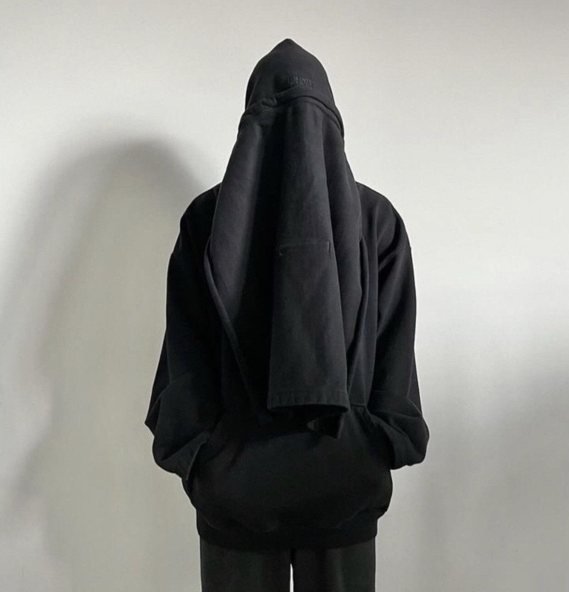 Vetements 2019 Vetements incognito hoodie Size US XL / EU 56 / 4 - 1 Thumbnail