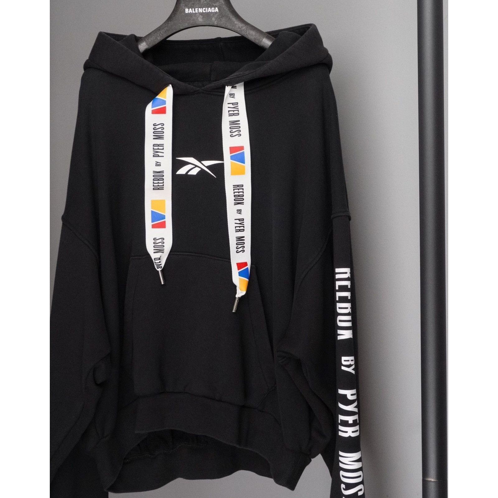 Pyer Moss × Reebok Reebok pyer moss limited oversized black sweatshirt hoodie Size US M / EU 48-50 / 2 - 3 Thumbnail
