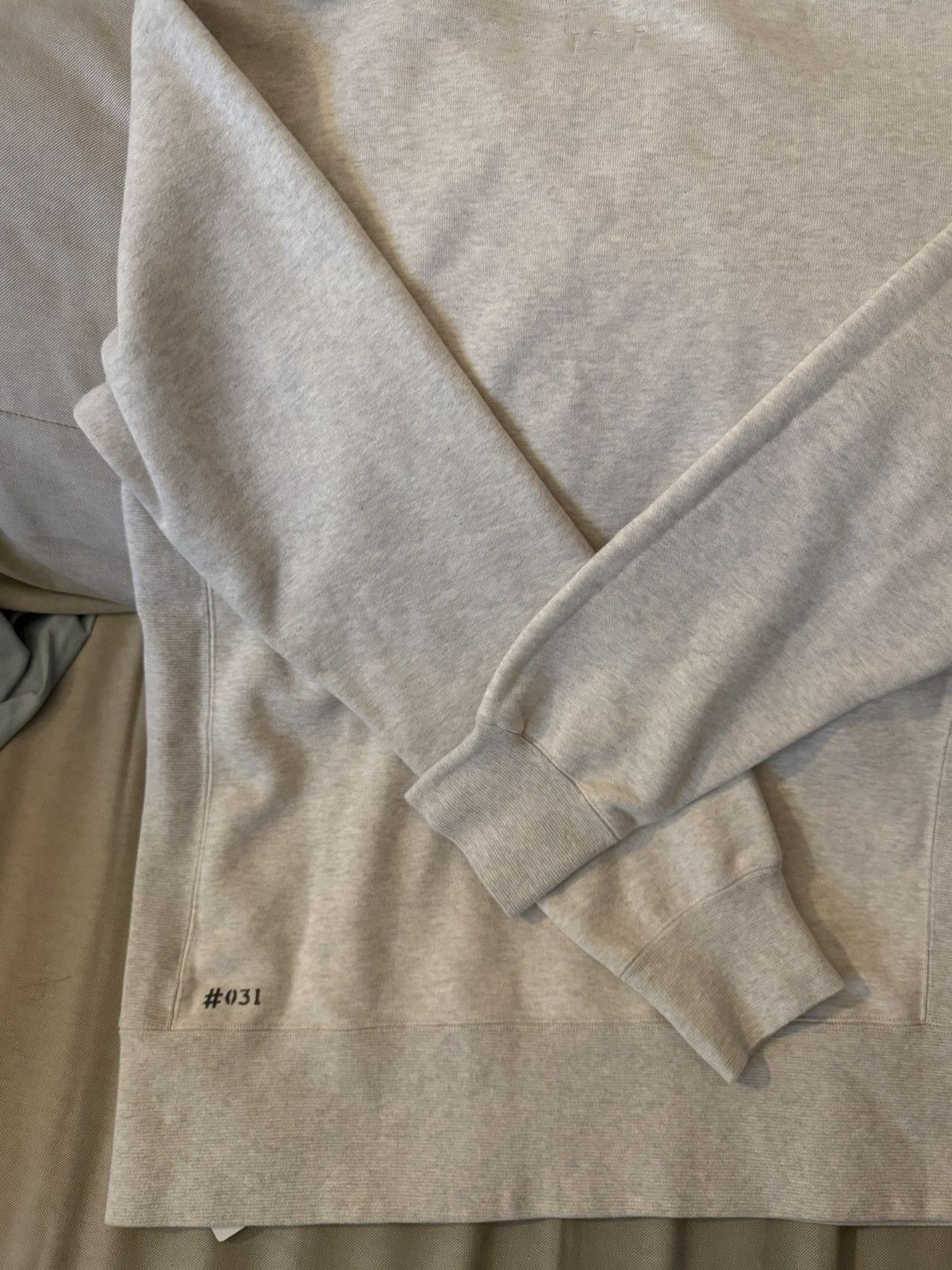 Visvim Gas Tank Crewneck Grey Oatmeal Size US XL / EU 56 / 4 - 2 Thumbnail