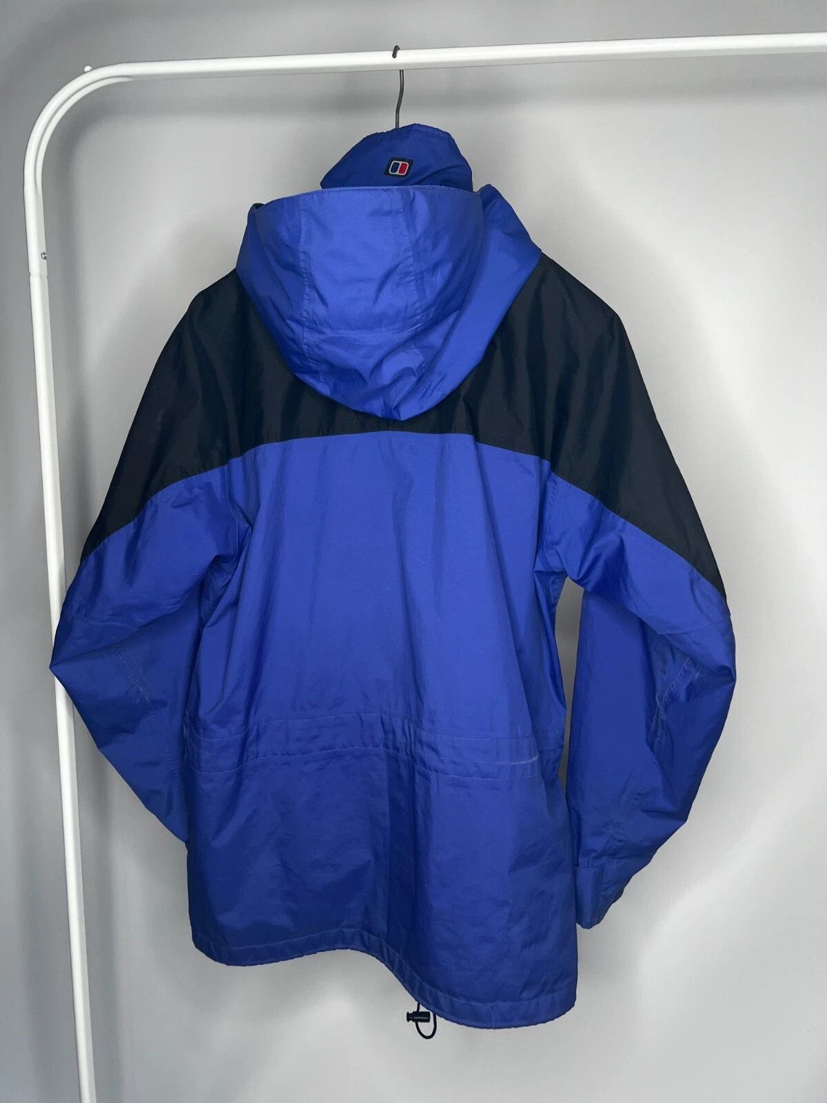 Berghaus Vintage Berghaus DriAqua Technology Outdoor Jacket Size US M / EU 48-50 / 2 - 11 Thumbnail