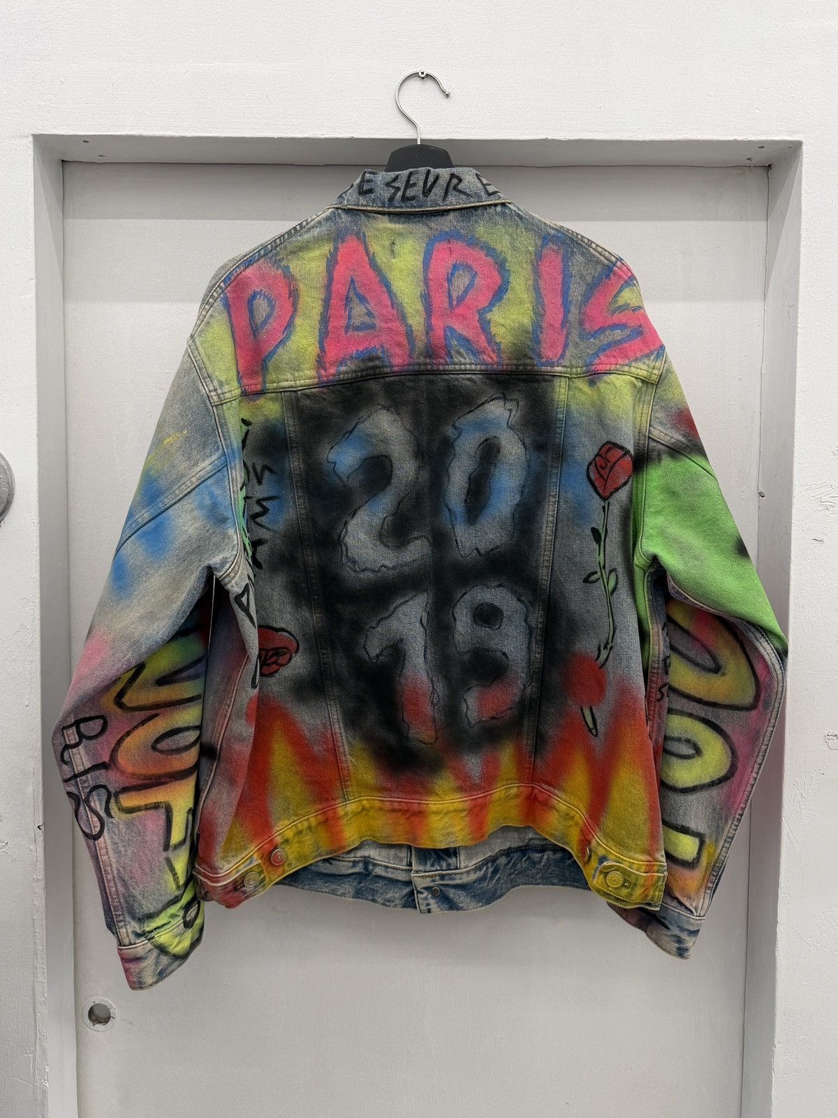Balenciaga SS19 GRAFFITI DENIM JACKET Size US M / EU 48-50 / 2 - 5 Thumbnail