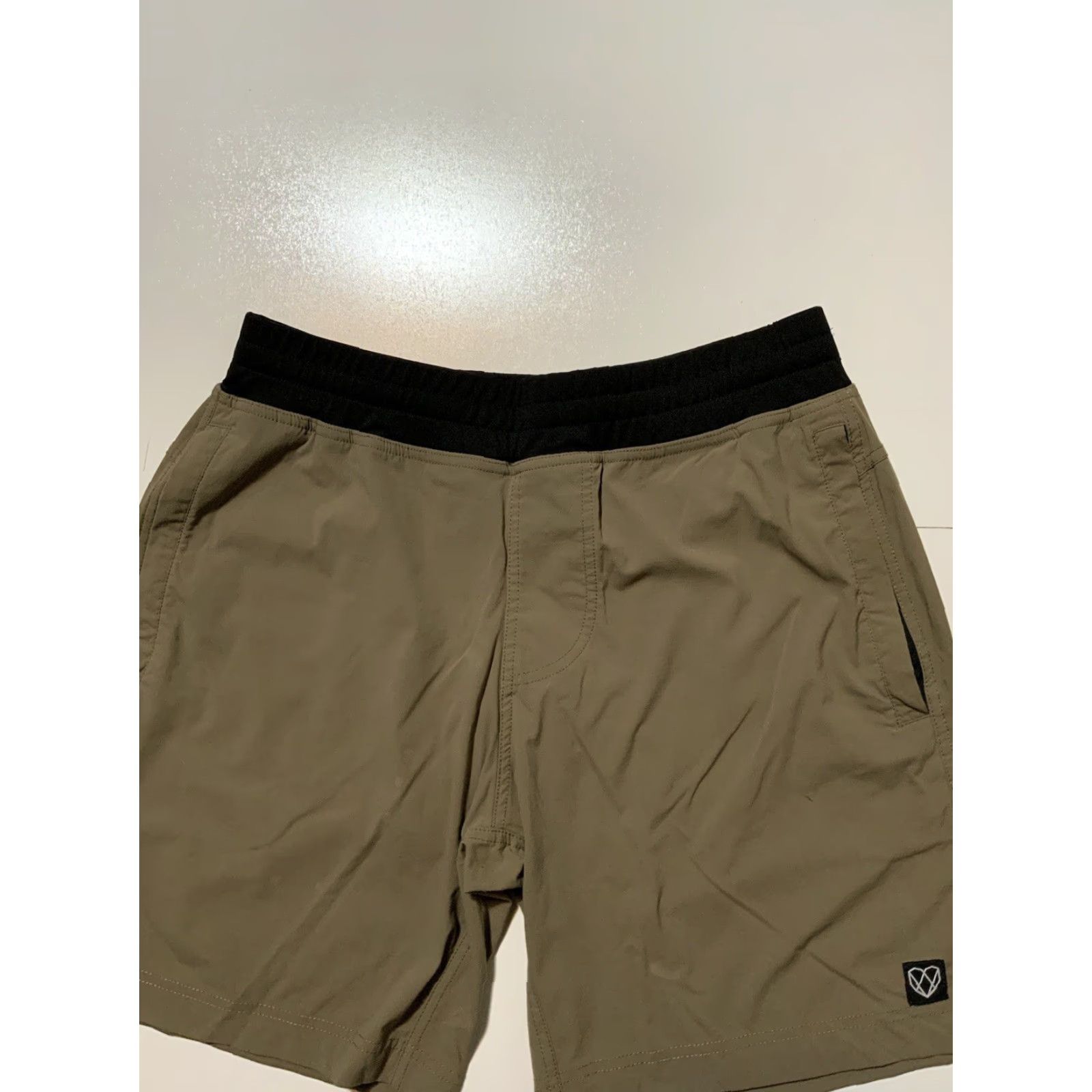 Vintage Strongbody Taupe Black 7” Inseam Workout Gym Stretch Training Shorts Sz. L Size US 33 - 6 Thumbnail