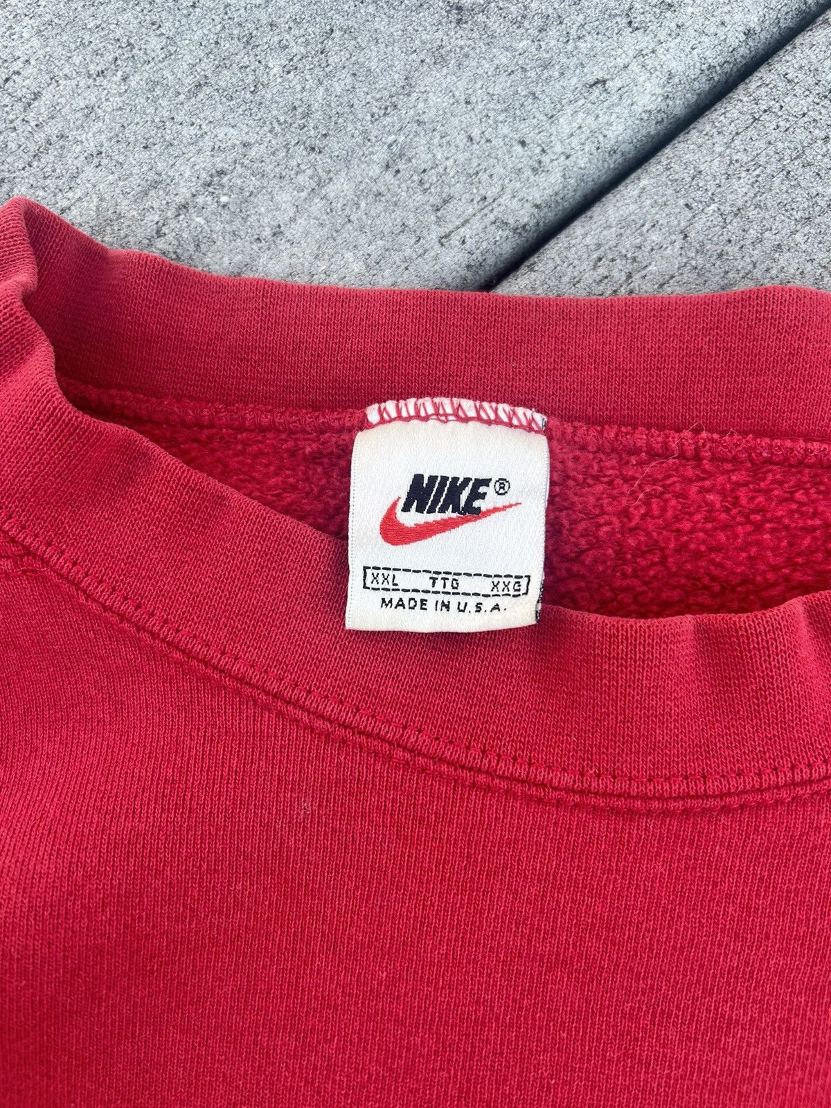 Nike × Vintage Vintage Nike red sweatshirt Size US L / EU 52-54 / 3 - 3 Thumbnail