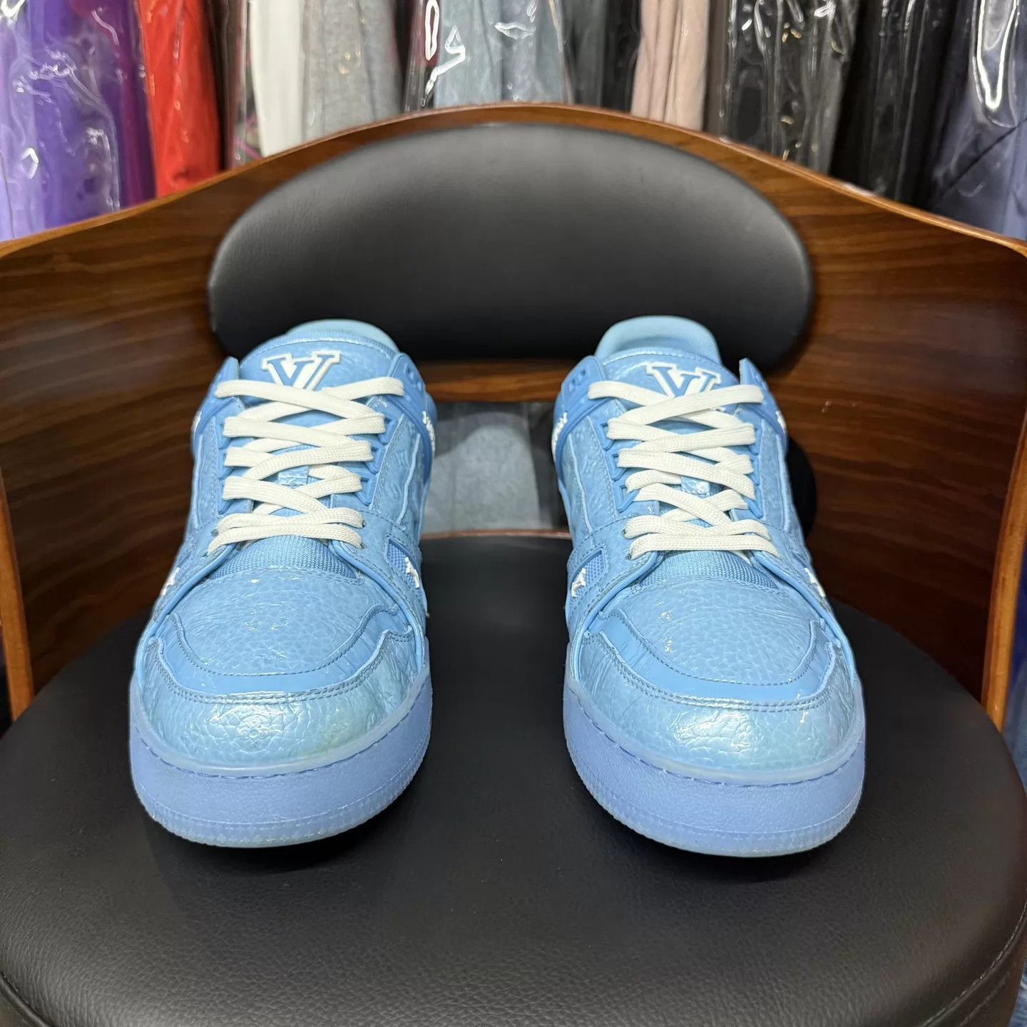 Louis Vuitton LV Trainer Blue Embossed Monogram Blue Art Gallery 8/42 Size US 9 / EU 42 - 2 Thumbnail