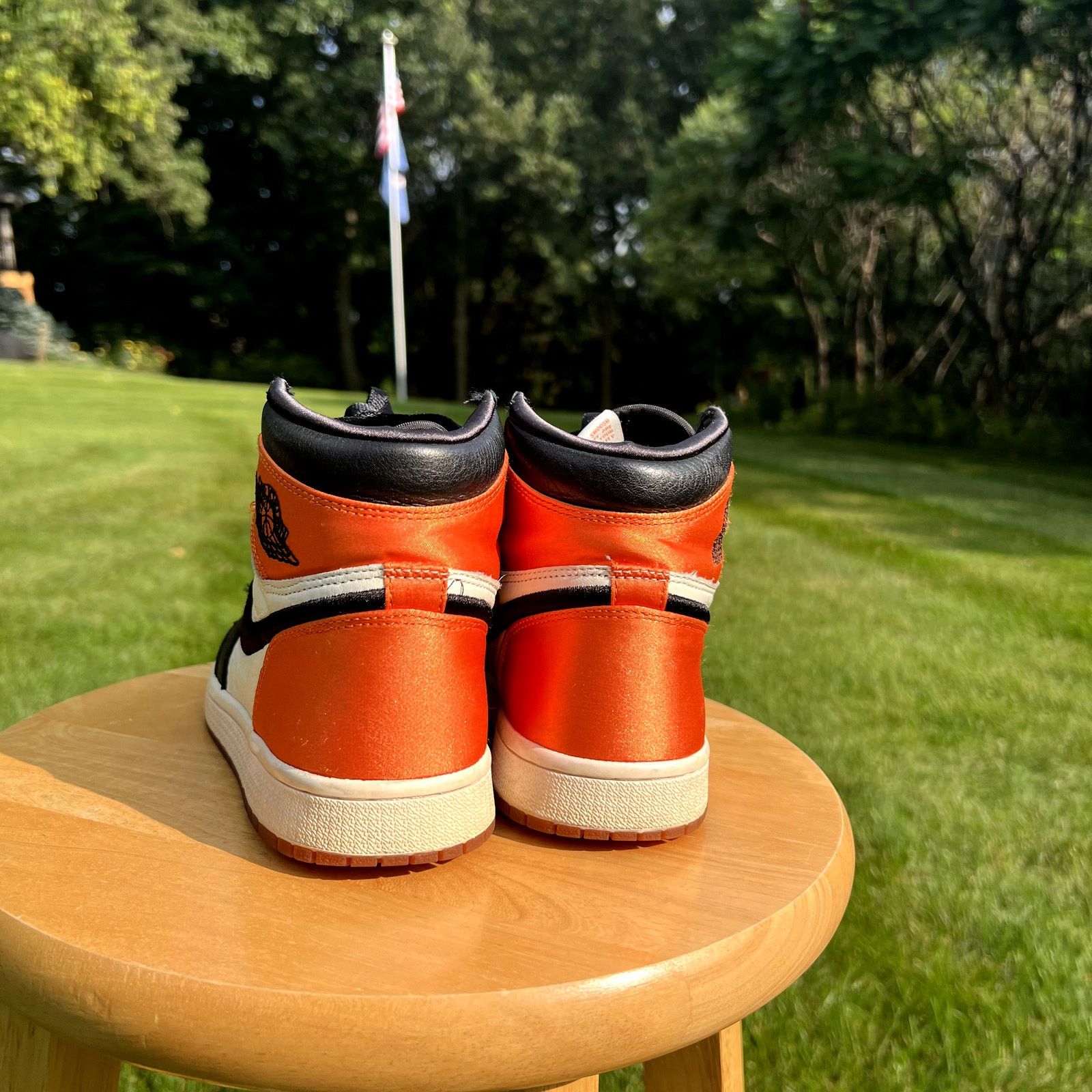 Jordan Brand × Nike Air Jordan 1 Retro High OG Satin Shattered Backboard Size 6 Size US 6.5 / IT 36.5 - 5 Thumbnail