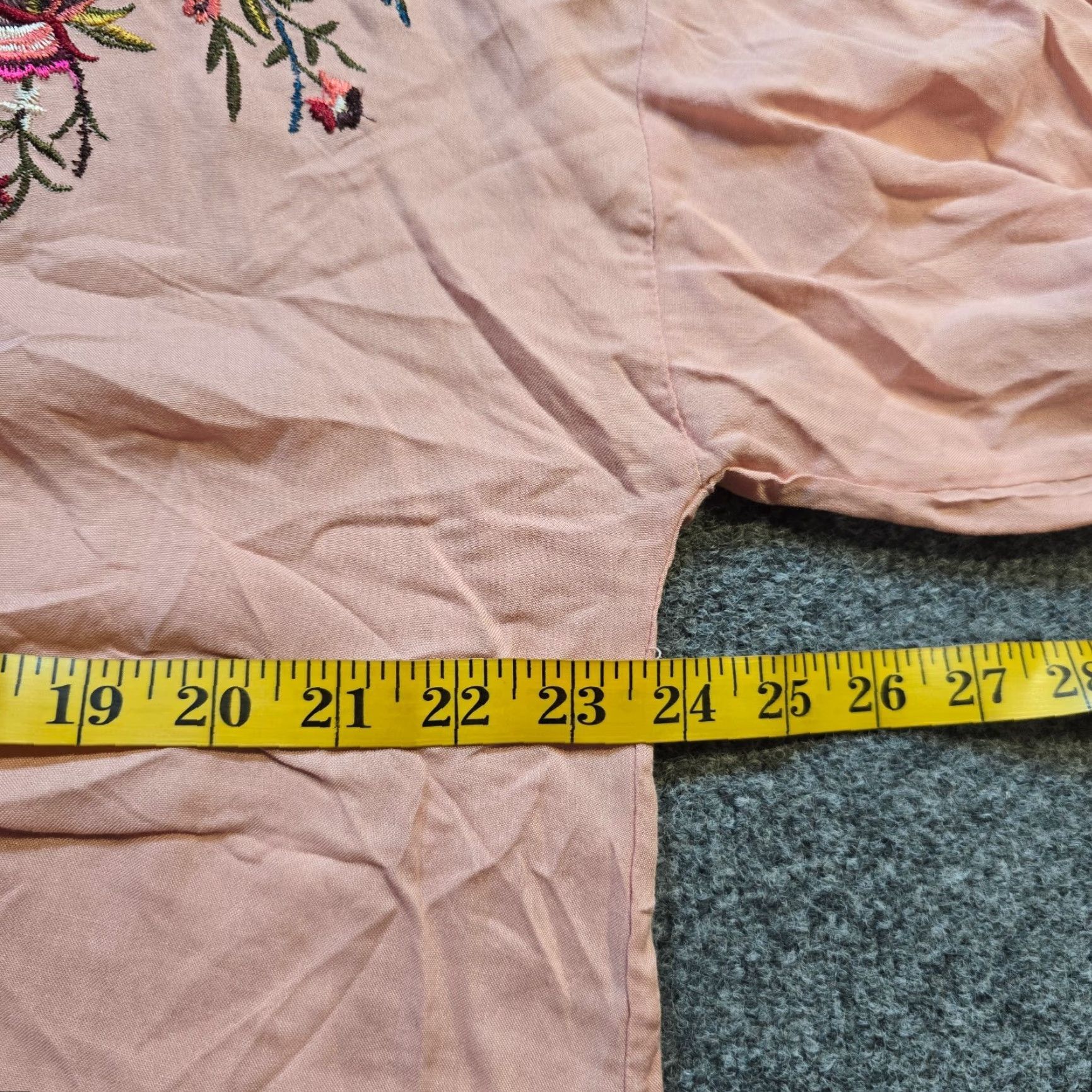 Pinko Entro Blouse Shirt Womens 1X Pink Floral Embroidered Tie Waist Boho Cottage Fall Spring Winter Casual Basic V-Neck 3/4 Sleeve Roll Tab Sleeve Pullover Size XL / US 12-14 / IT 48-50 - 6 Thumbnail