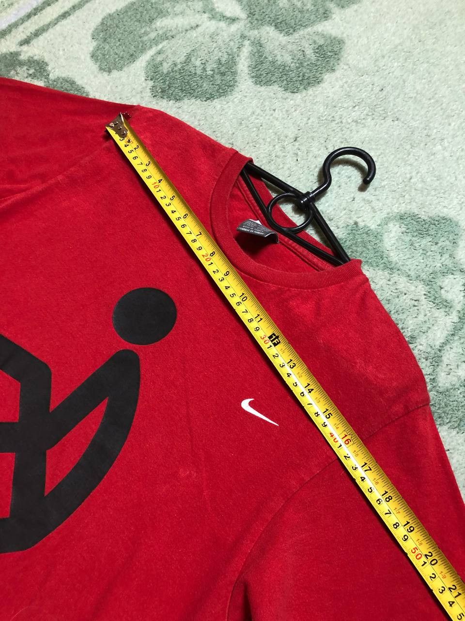 Nike Vintage T-Shirt big print red Nike size M Y2K streetwear Size US M / EU 48-50 / 2 - 15 Thumbnail