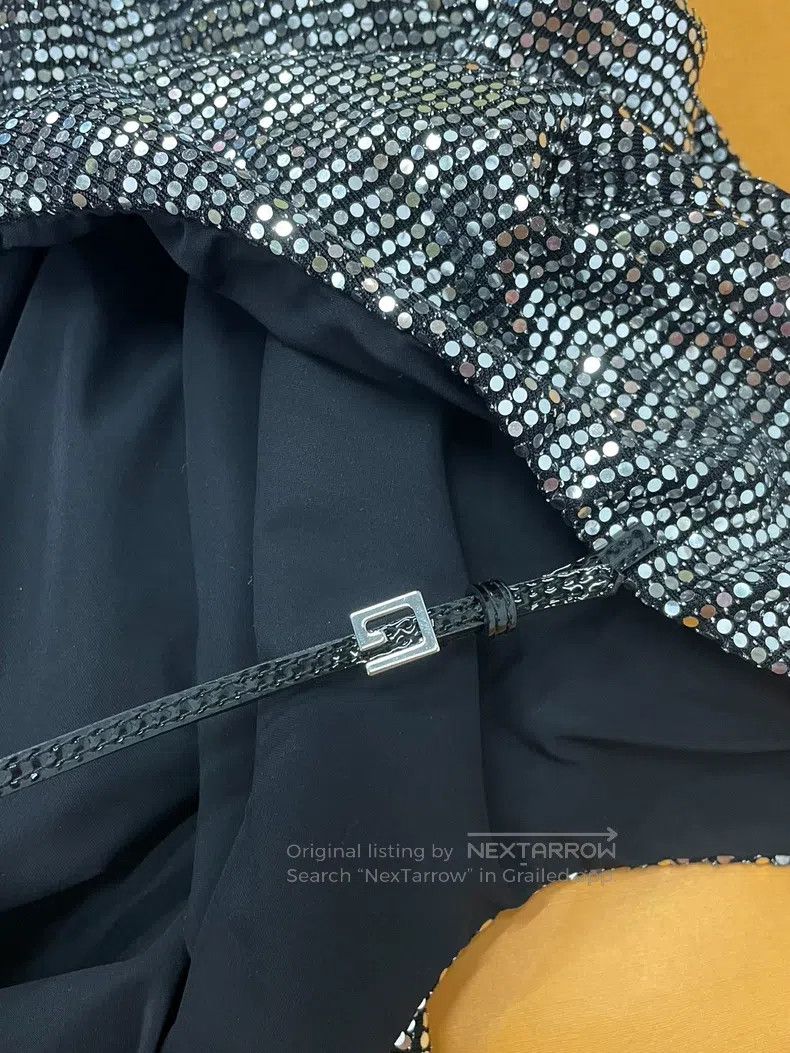 Gucci Gucci SizeM Silver heavy industry bright jumpsuit Size 42" / US 20 - 4 Thumbnail