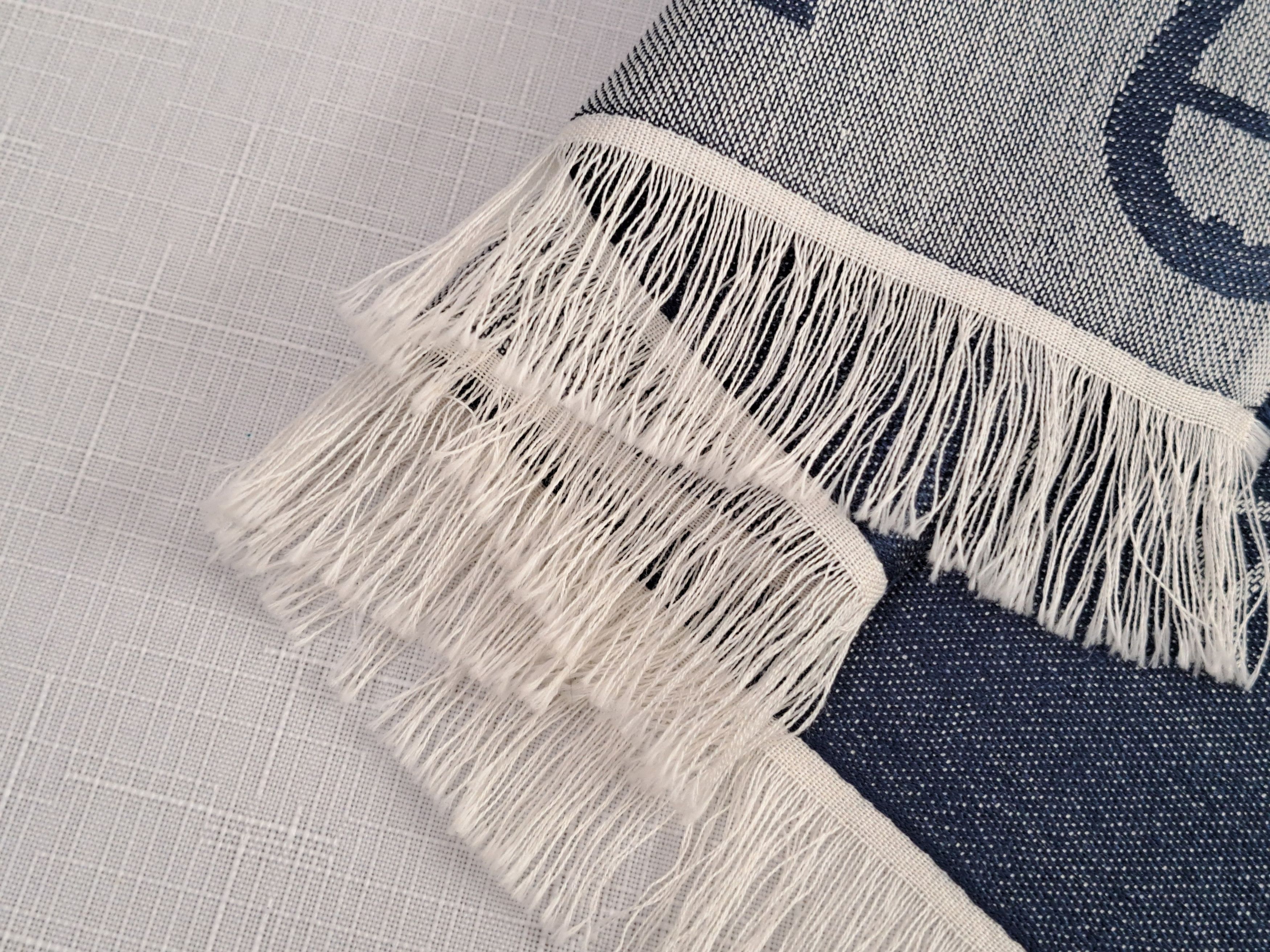Aigner AIGNER logo collection monogram scarf. Size ONE SIZE - 7 Thumbnail