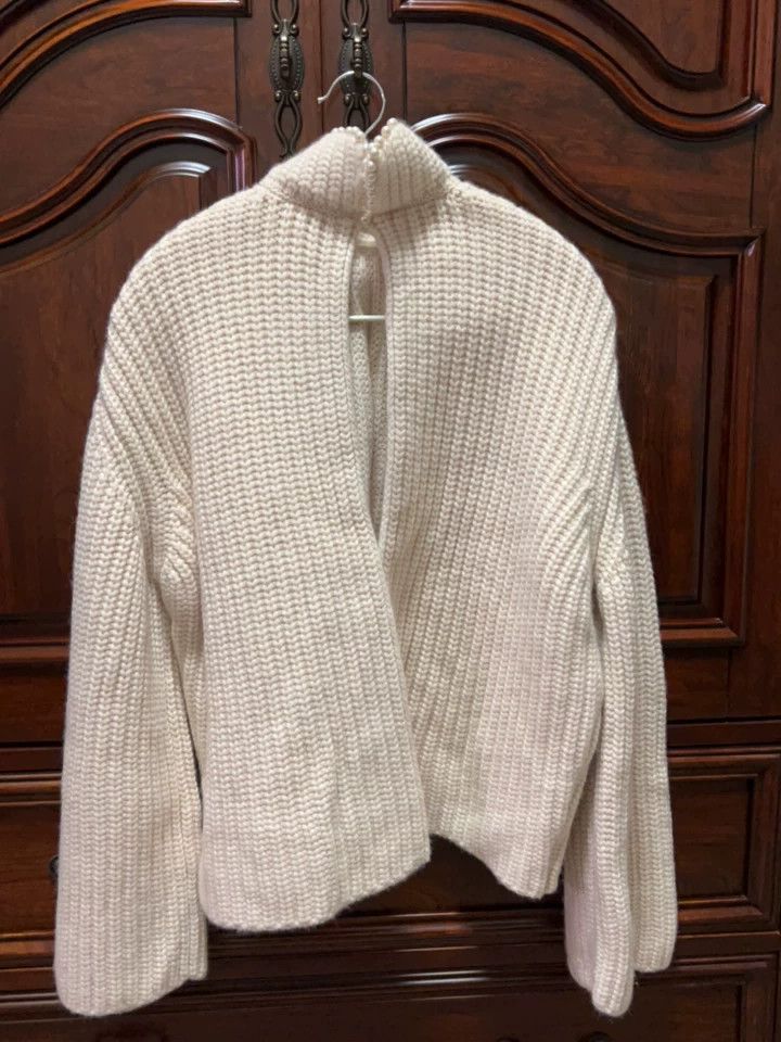 Loewe LOEWE Cashmere sweater Size M / US 6-8 / IT 42-44 - 4 Thumbnail