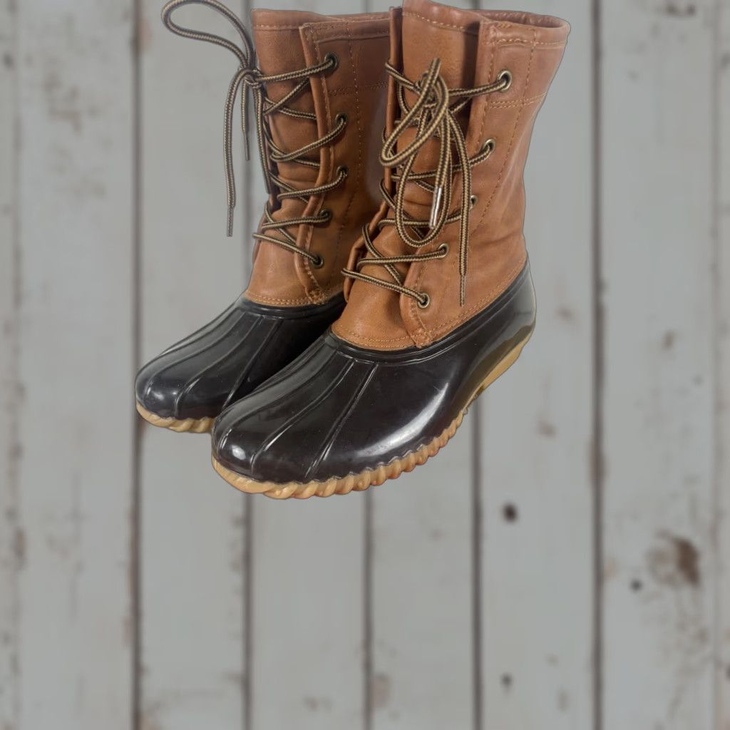 Vintage VINTAGE? No. The Original Duck Arianna Tan/Navy Lace Up Duck Boots Womens Size 7.5M Size US 7.5 / IT 37.5 - 1 Thumbnail