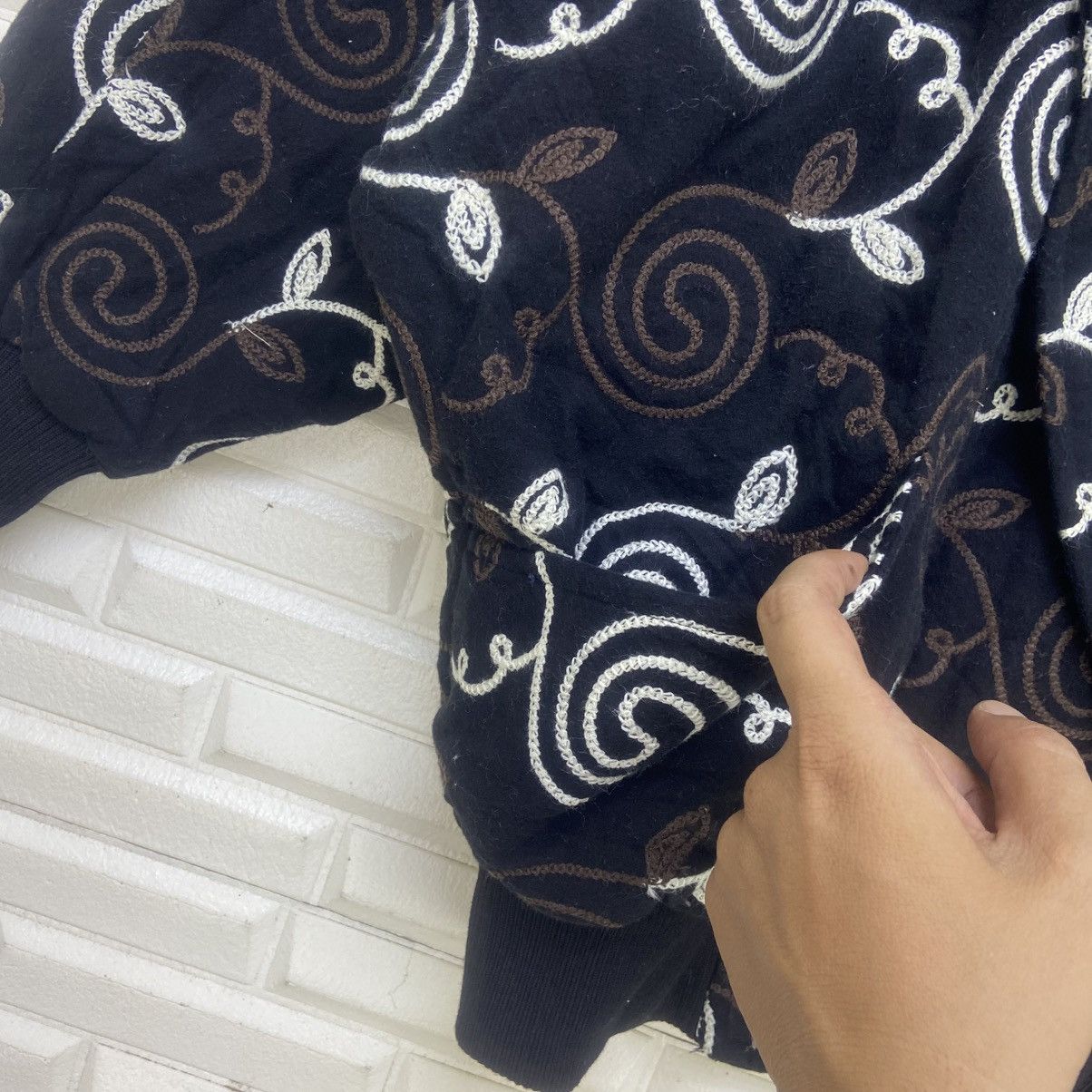 Japanese Brand 🔥Japanese Brand Flower Embroidery Loose Bomber Style Size M / US 6-8 / IT 42-44 - 8 Thumbnail