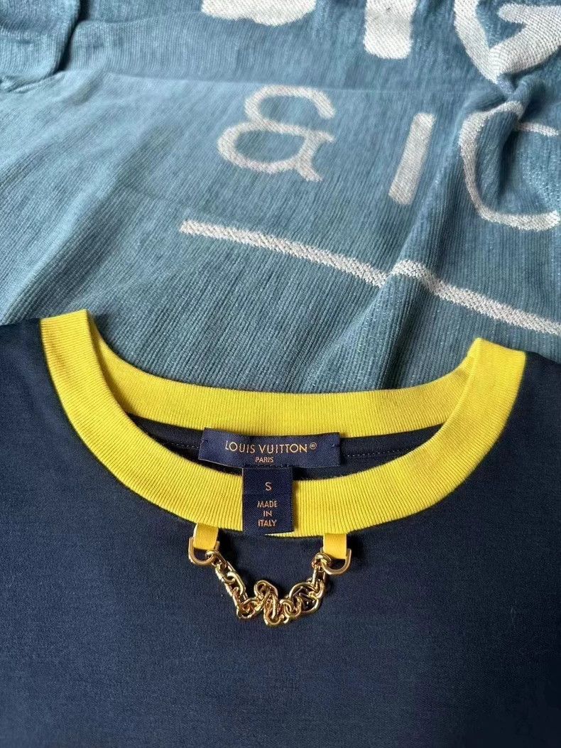 Louis Vuitton Louis Vuitton Dark Blue Chain Short Sleeve 2501-Nextarrow Size US S / EU 44-46 / 1 - 3 Thumbnail