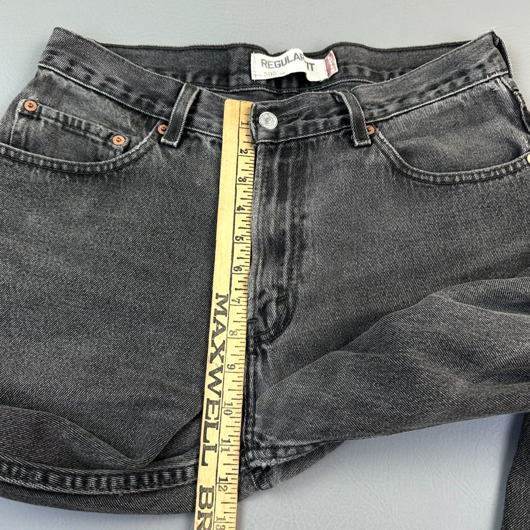 Levi's VINTAGE Levi's 505 Jeans Mens 33x30 Charcoal Wash Regular Fit Distressed 90s Punk Y2K Levi's 500 Series Mens Jeans Size US 33 - 6 Thumbnail